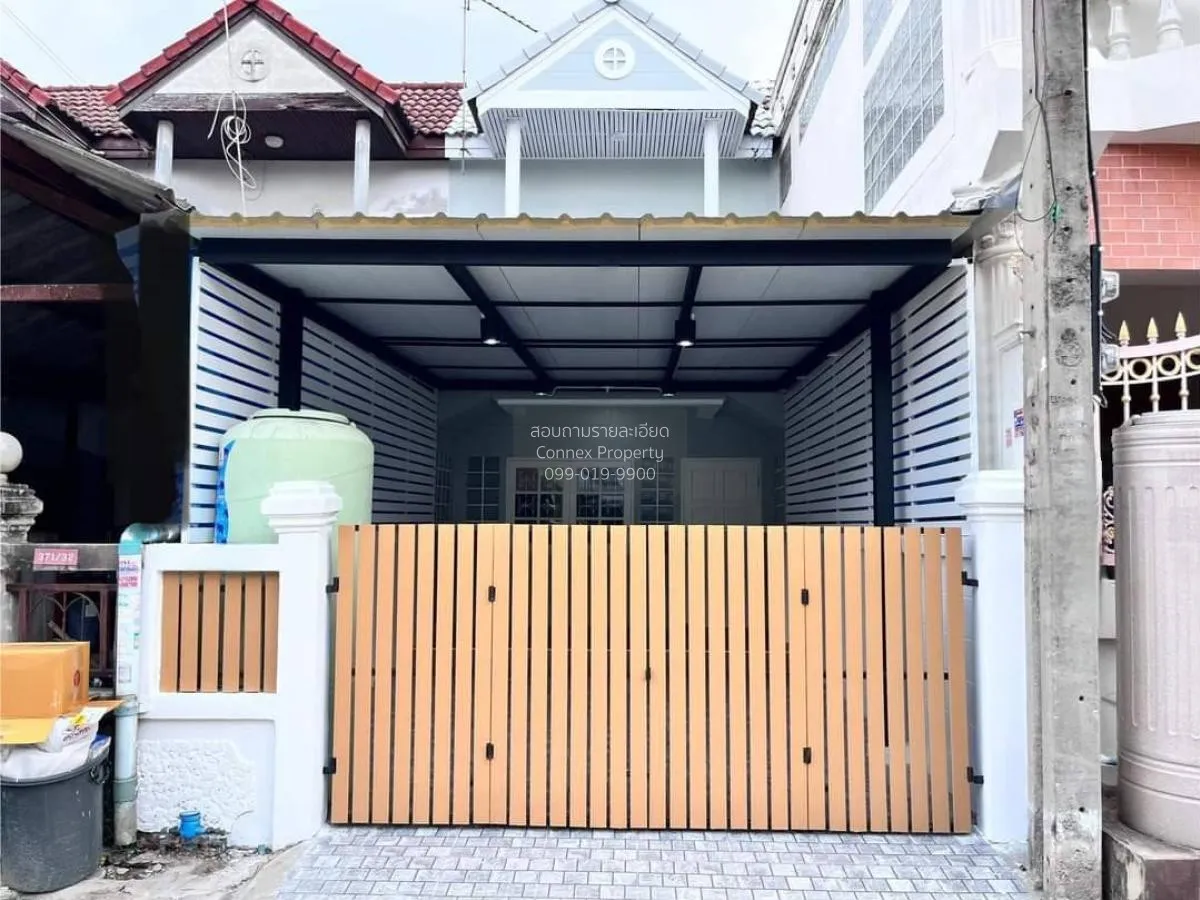 For Sale Townhouse/Townhome  , Sap Mongkhon 1 , newly renovated , 1