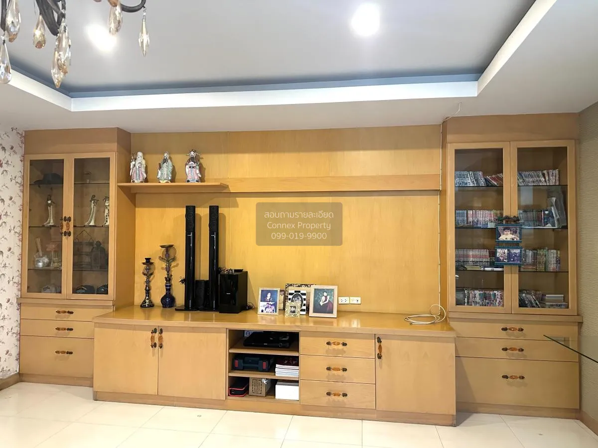 For Sale 3-storey house, Panwadee Village , Wang Thong Lang , Wan