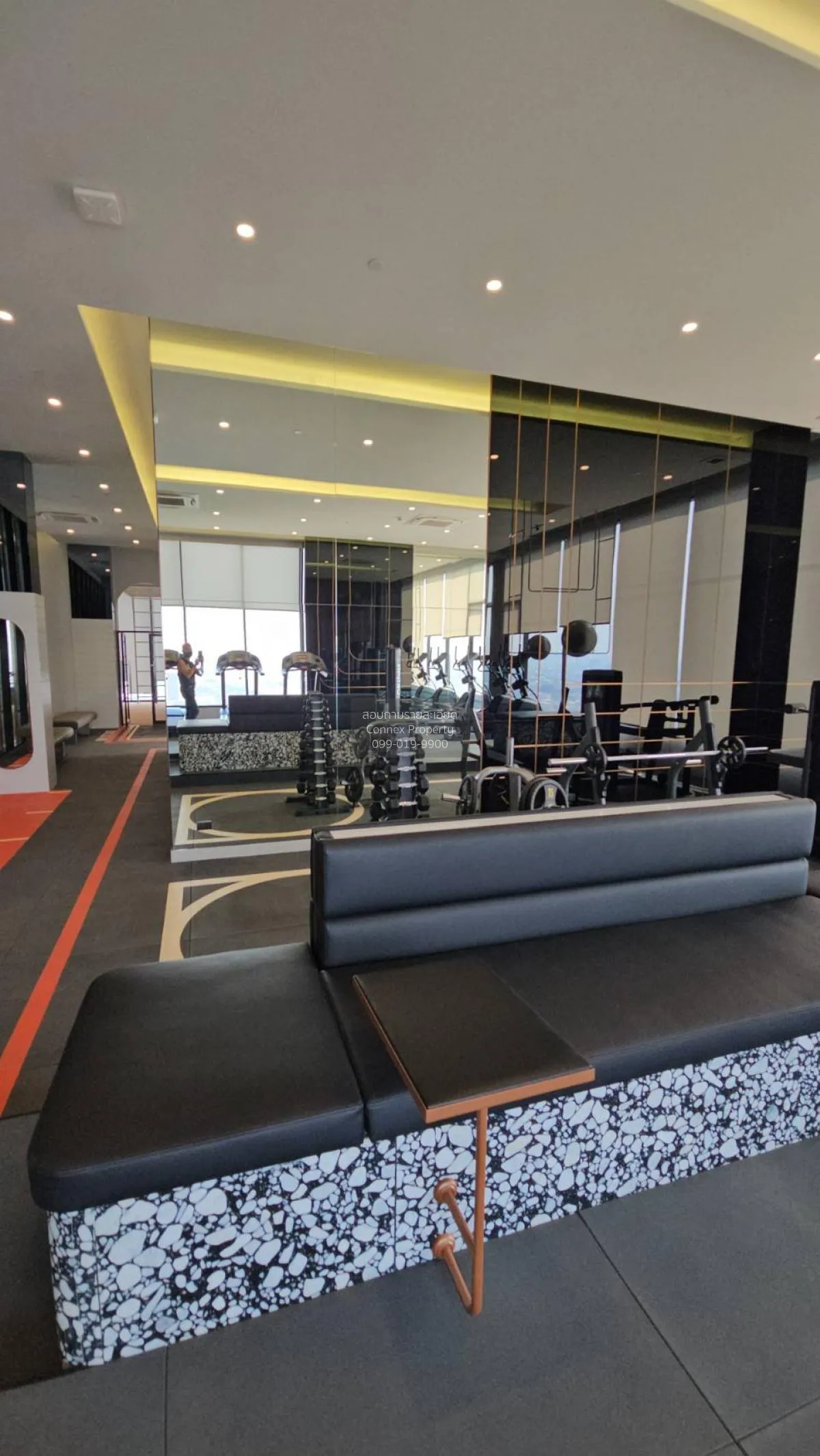 เช่าคอนโด  ออริจิ้น ปลั๊ก แอนด์ เพลย์ รามคำแหง ทริปเปิ้ล สเตชั่น 