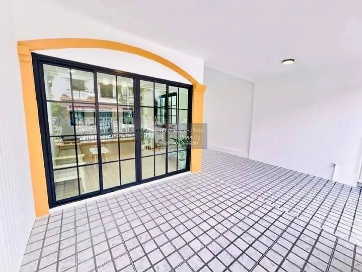 For Sale Townhouse/Townhome  , Baan Monrada 2 , newly renovated , 3