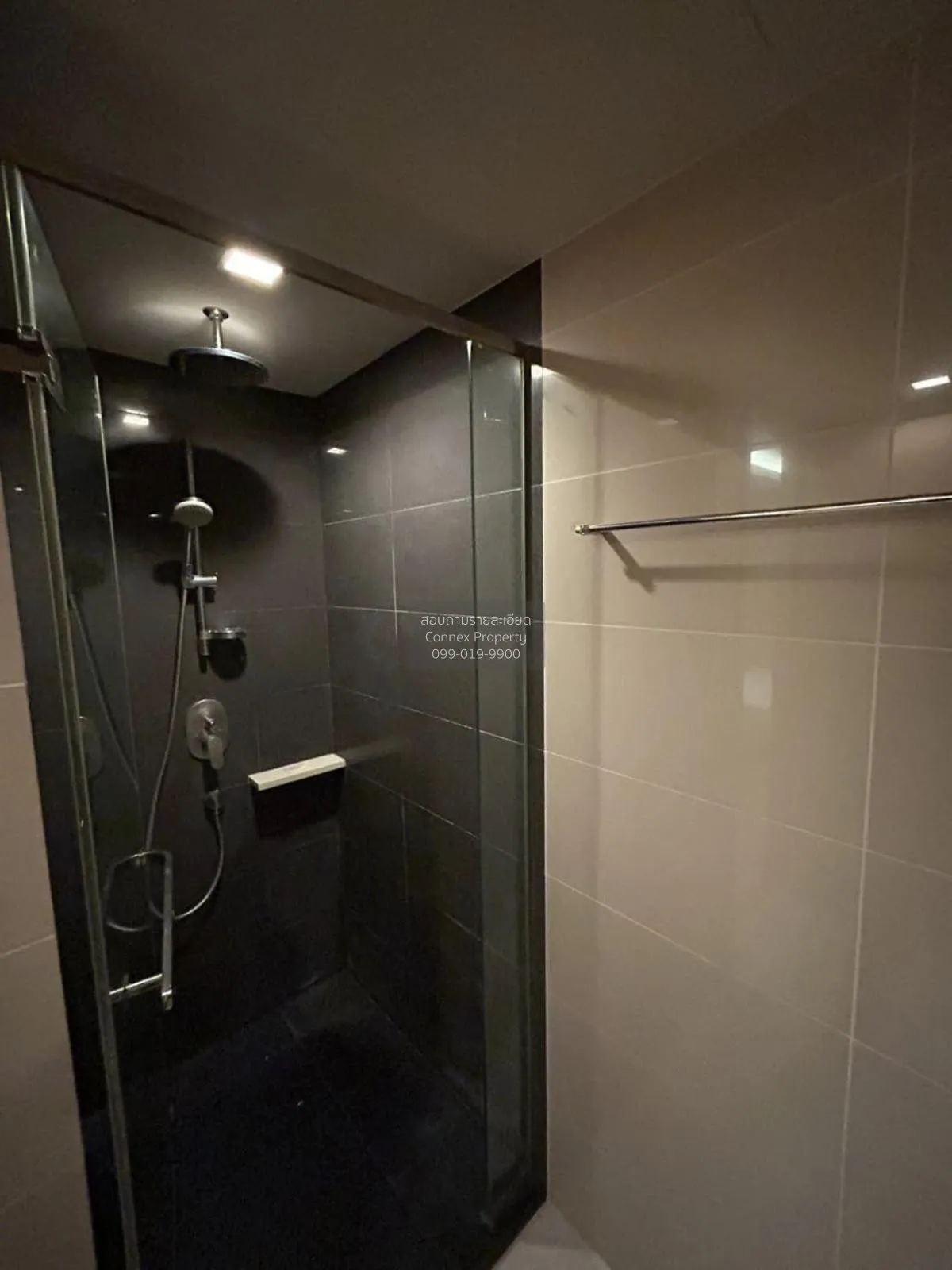 For Rent Condo , Via Botani , BTS-Phrom Phong , Khlong Toei Nuea 