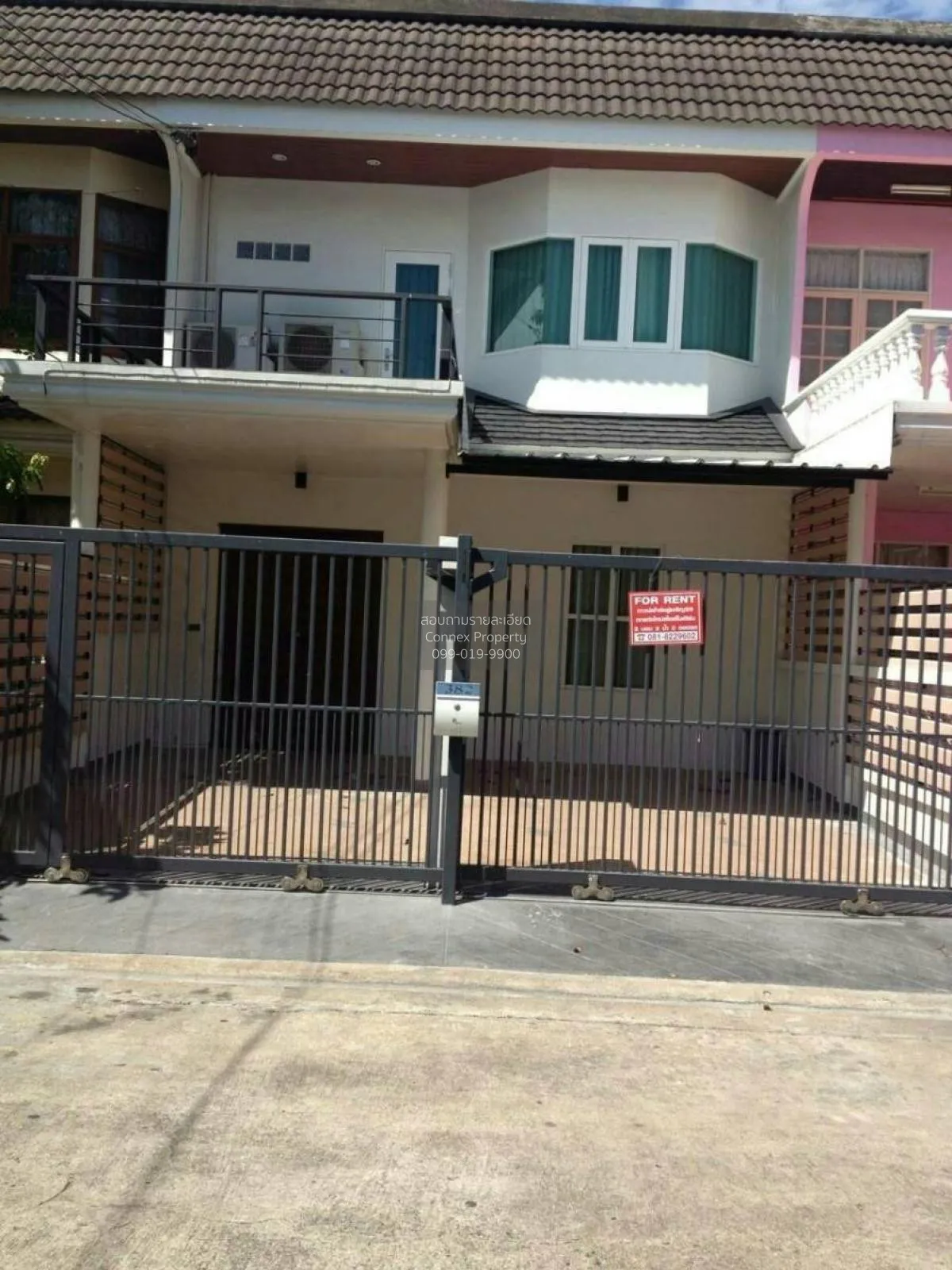 For Rent Townhouse/Townhome  , Yoo Charoen 29 , Sam Saen Nok , Hu 1