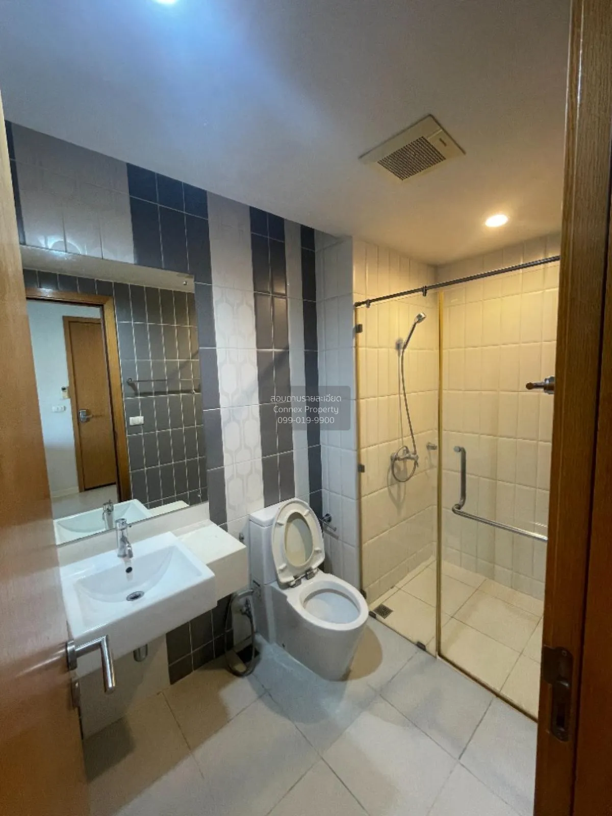 เช่าคอนโด  เซอร์เคิล คอนโดมิเนียม MRT-เพชรบุรี ถนนเพชรบุรี เขต รา 4