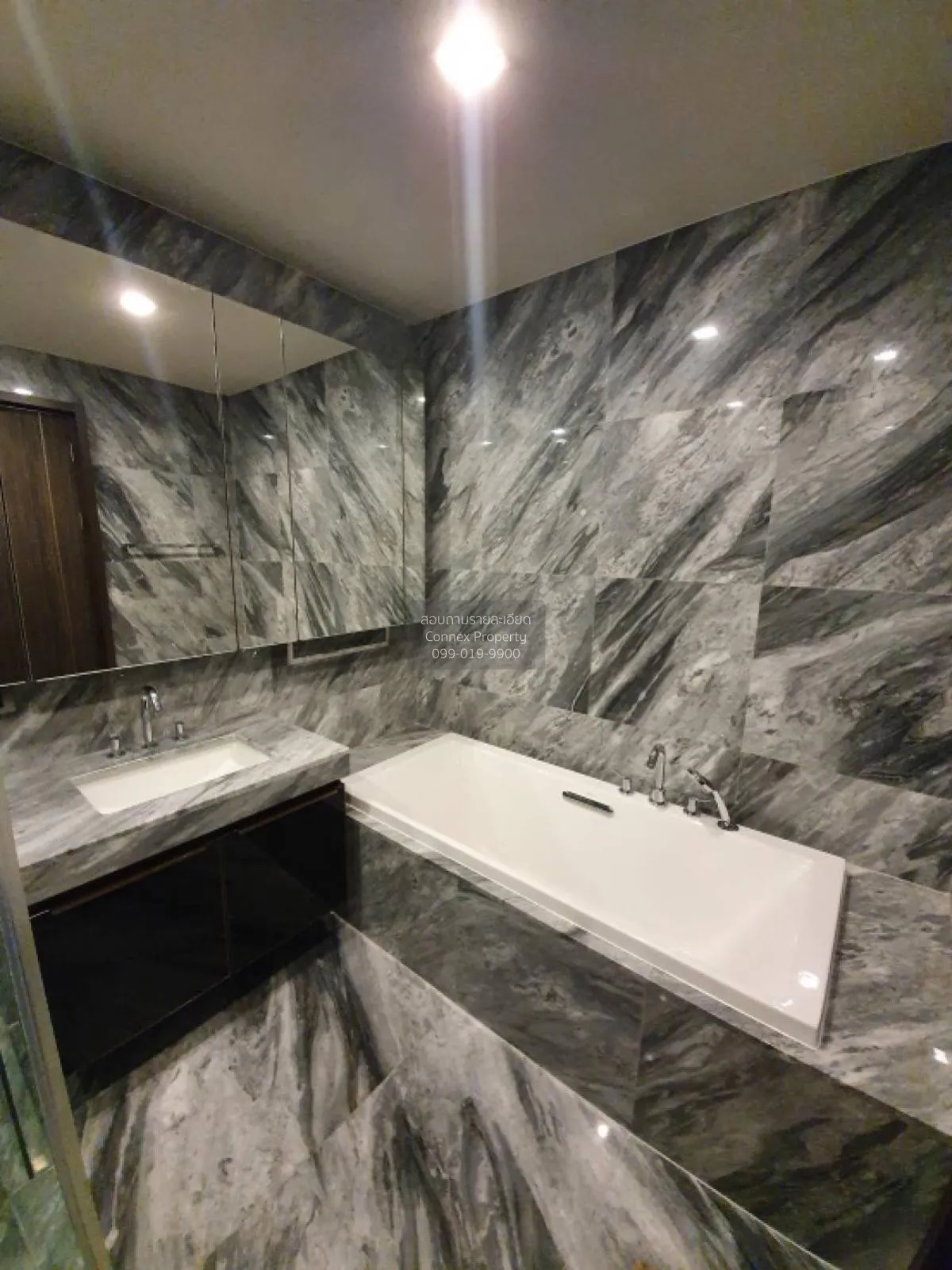 เช่าคอนโด  เดอะ โมนูเมนต์ สนามเป้า  BTS-สนามเป้า สามเสนใน เขต พญา