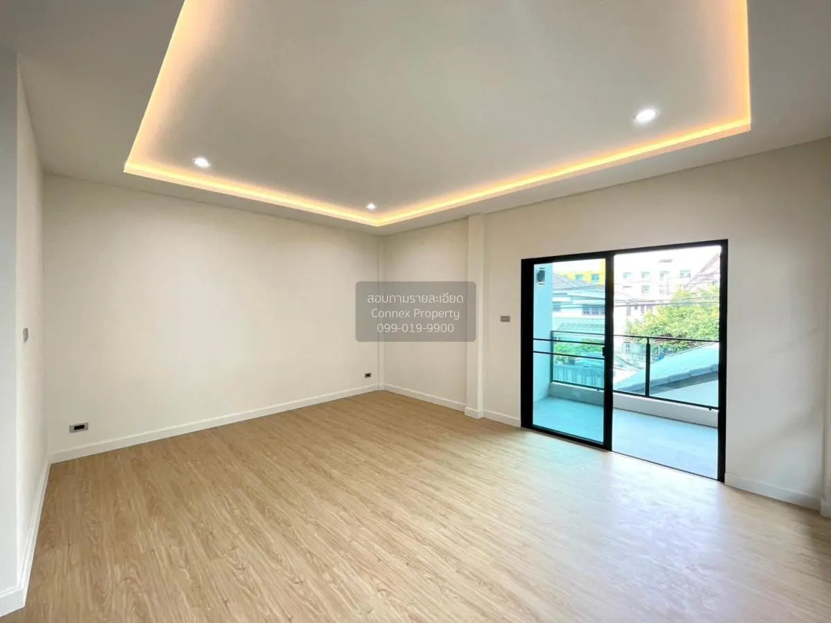 For Sale 2 storey house , Soi Wat Weluwanaram 36 , newly renovate