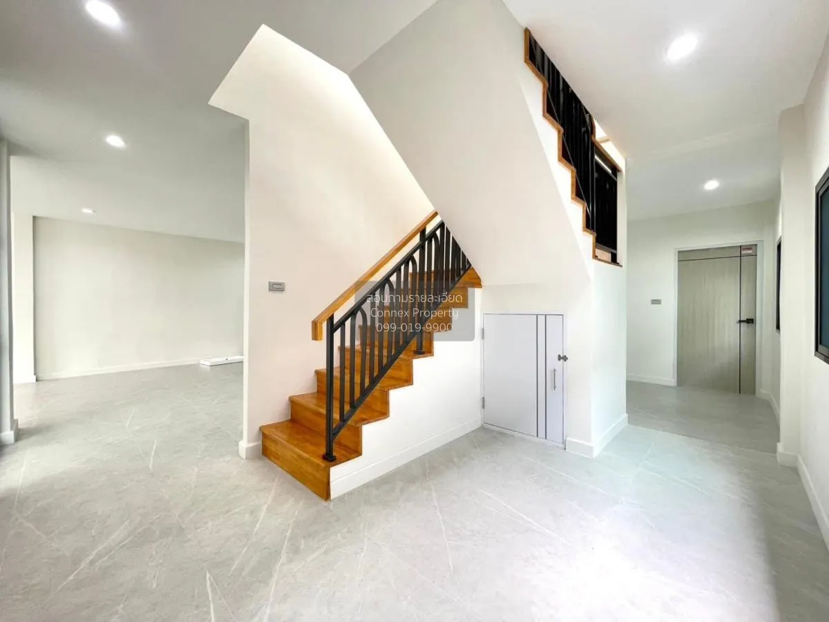 For Sale 2 storey house , Soi Wat Weluwanaram 36 , newly renovate