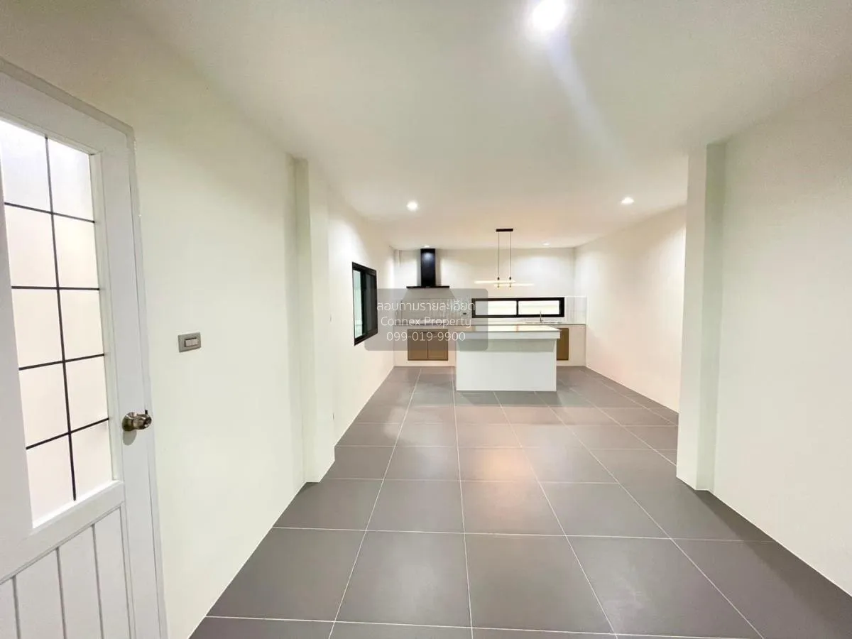 For Sale 2 storey house , Soi Wat Weluwanaram 36 , newly renovate