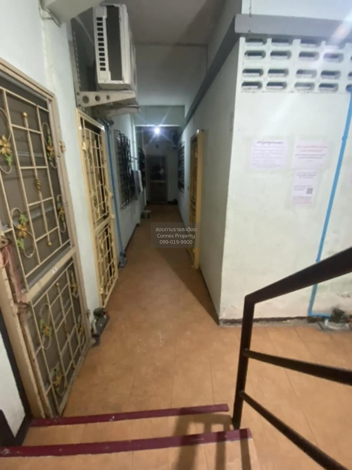 For Sale 5 - storey apartment Itsaraphap Road Soi 2 , Somdet Chao