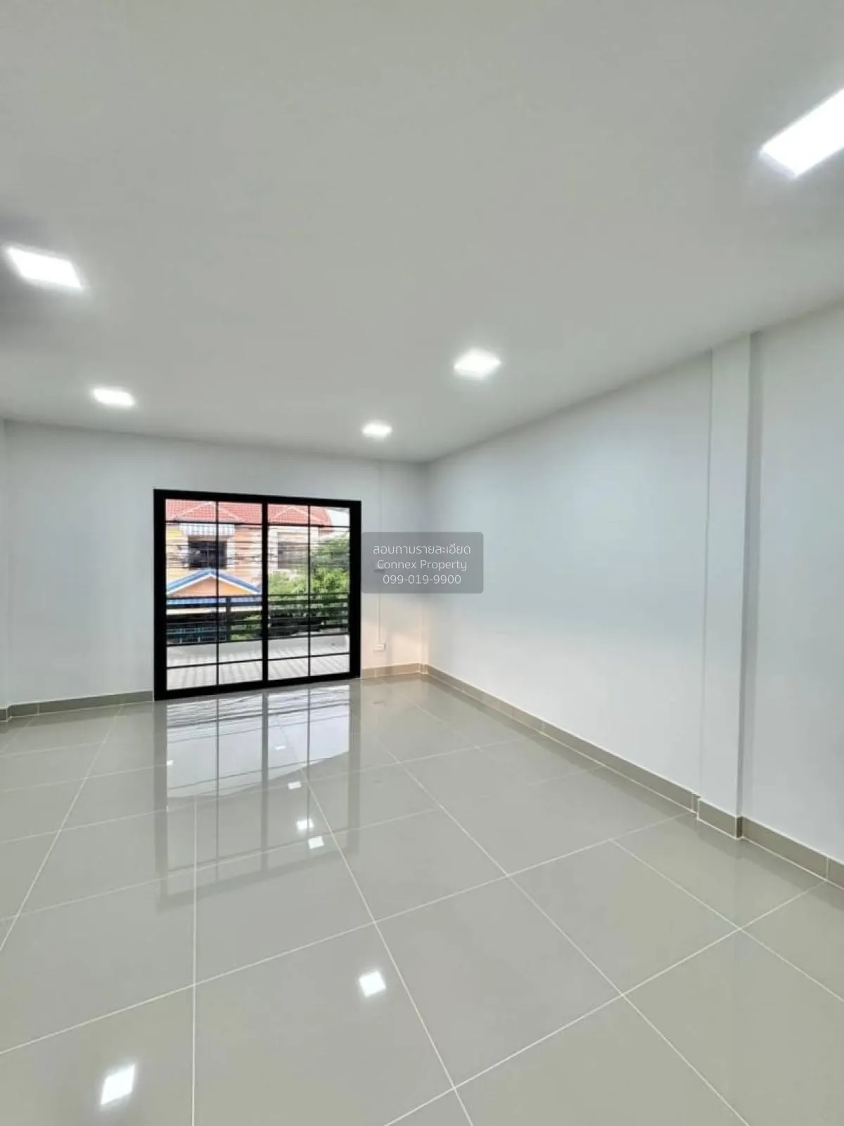 ขายทาวน์เฮ้าส์/ทาวน์โฮม  บ้านปิยวรารมย์ 3 ห้องมุม รีโนเวทใหม่ ไทร