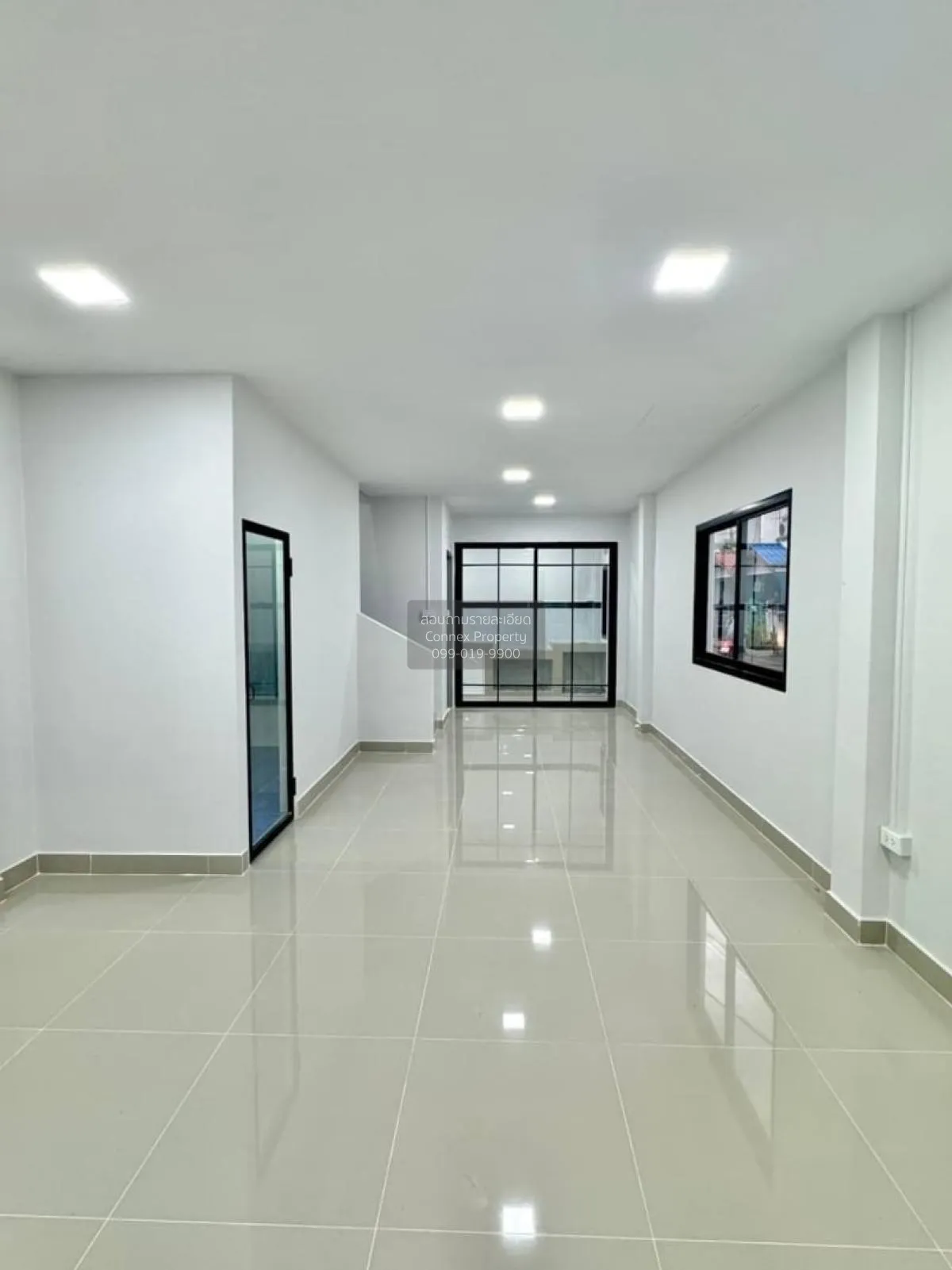 ขายทาวน์เฮ้าส์/ทาวน์โฮม  บ้านปิยวรารมย์ 3 ห้องมุม รีโนเวทใหม่ ไทร 3