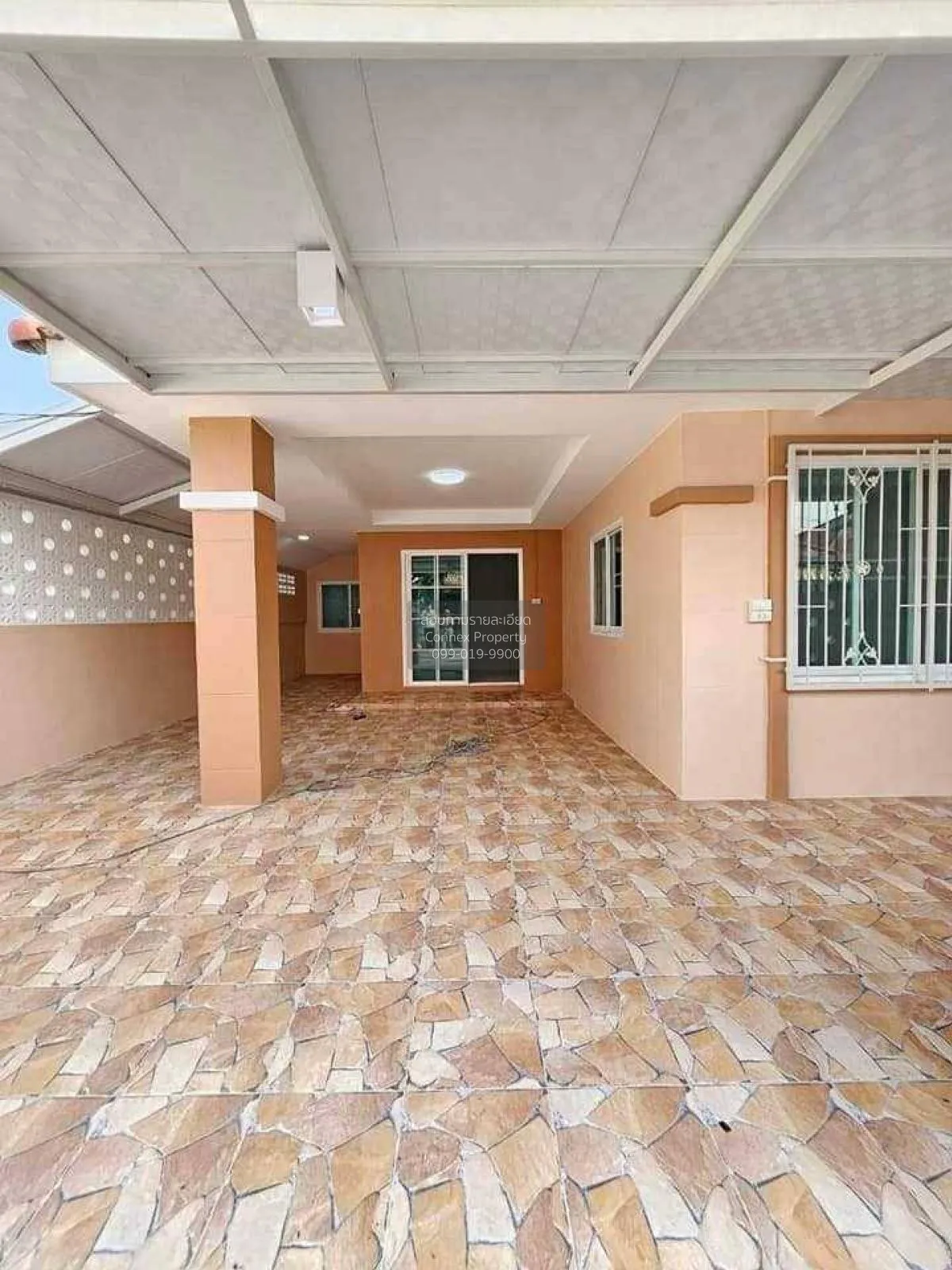 ขายทาวน์เฮ้าส์/ทาวน์โฮม  บ้านพรจิรา คลอง 7 รีโนเวทใหม่ บึงคำพร้อย 4