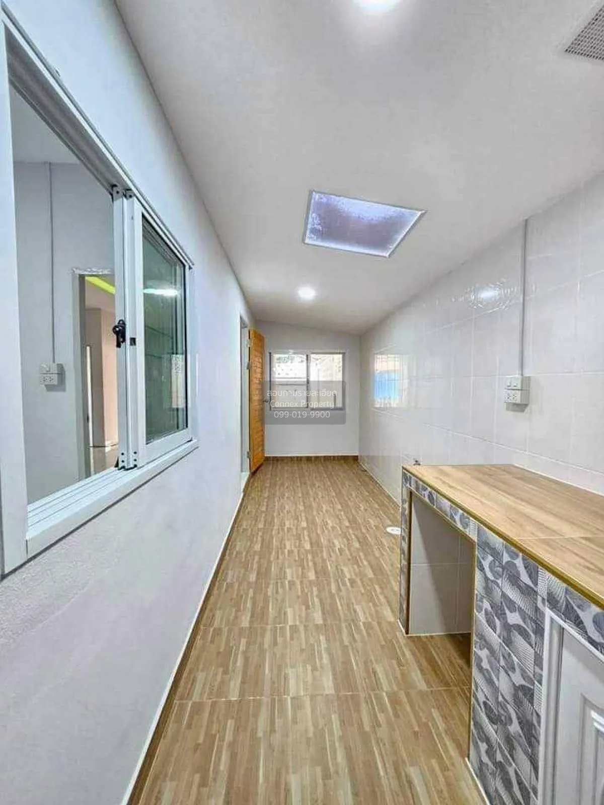 ขายทาวน์เฮ้าส์/ทาวน์โฮม  บ้านพรจิรา คลอง 7 รีโนเวทใหม่ บึงคำพร้อย