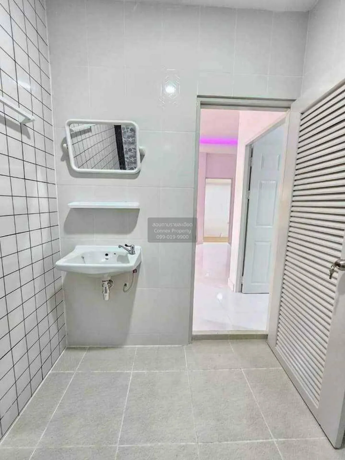 ขายทาวน์เฮ้าส์/ทาวน์โฮม  บ้านพรจิรา คลอง 7 รีโนเวทใหม่ บึงคำพร้อย