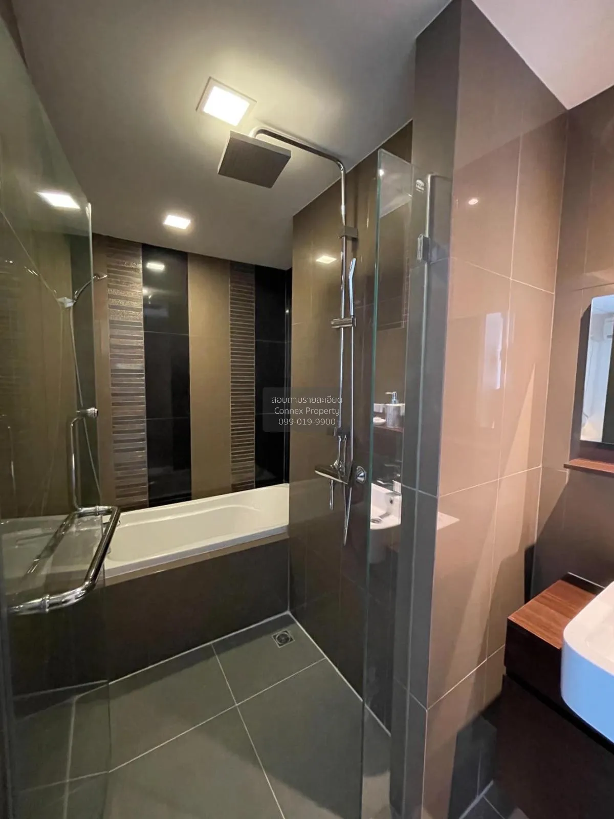 ขายคอนโด  อินเตอร์ ลักส์ พรีเมียร์ สุขุมวิท 13 MRT-เพชรบุรี คลองต