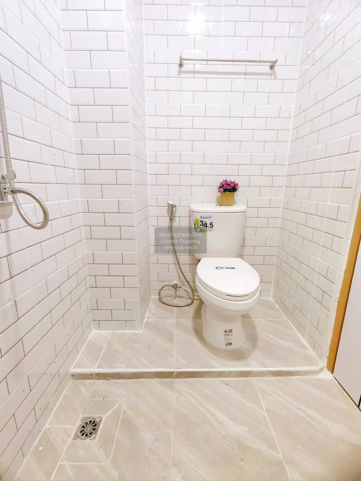 ขายทาวน์เฮ้าส์/ทาวน์โฮม  บ้านอยู่เจริญเปรมประชา หน้ากว้าง รีโนเวท