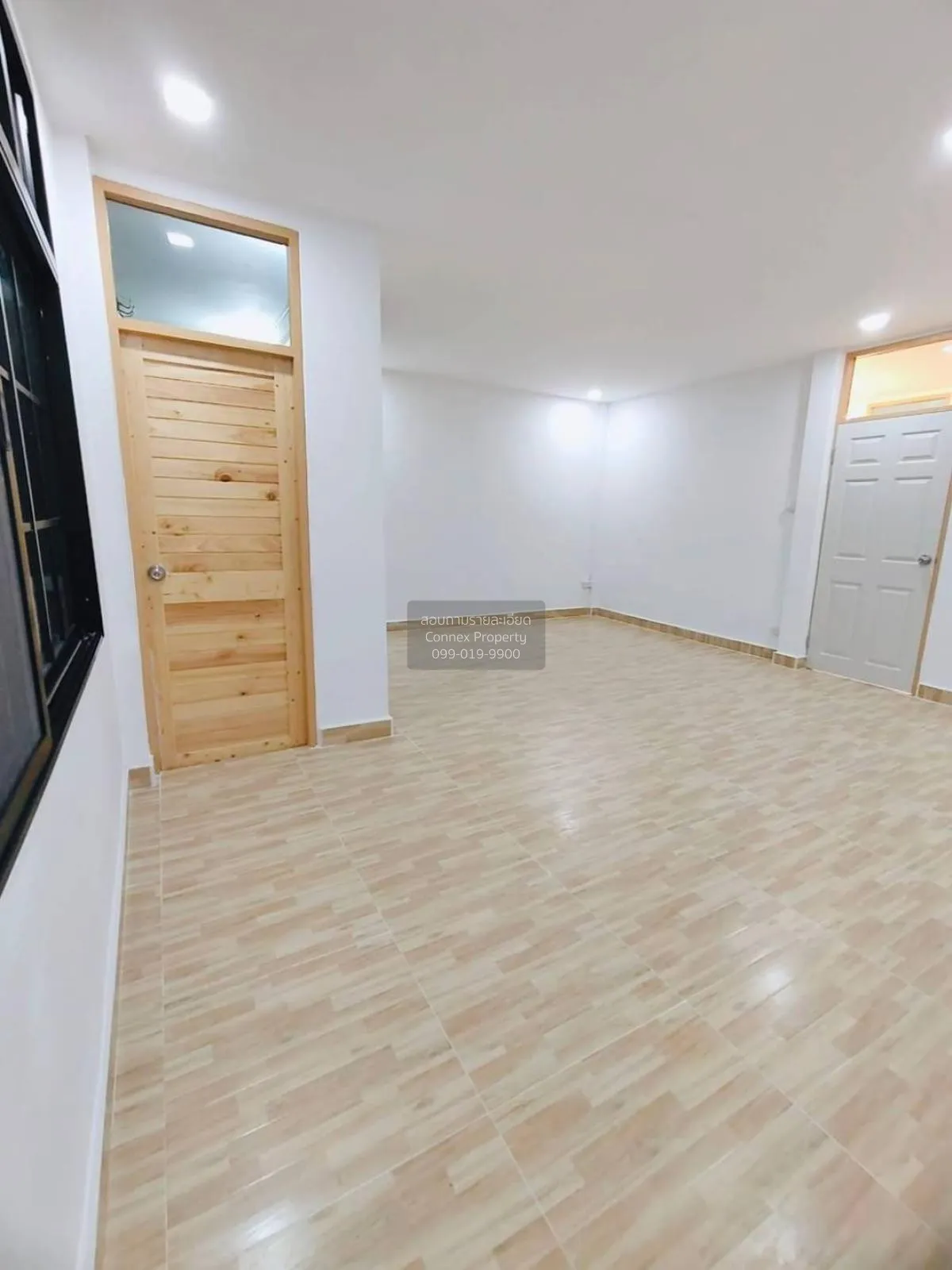 ขายทาวน์เฮ้าส์/ทาวน์โฮม  บ้านอยู่เจริญเปรมประชา หน้ากว้าง รีโนเวท