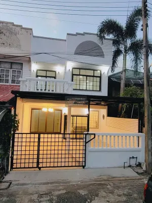 ขายทาวน์เฮ้าส์/ทาวน์โฮม  บ้านอยู่เจริญเปรมประชา หน้ากว้าง รีโนเวทใหม่ หลักหก เมืองปทุมธานี ปทุมธานี CX-111491