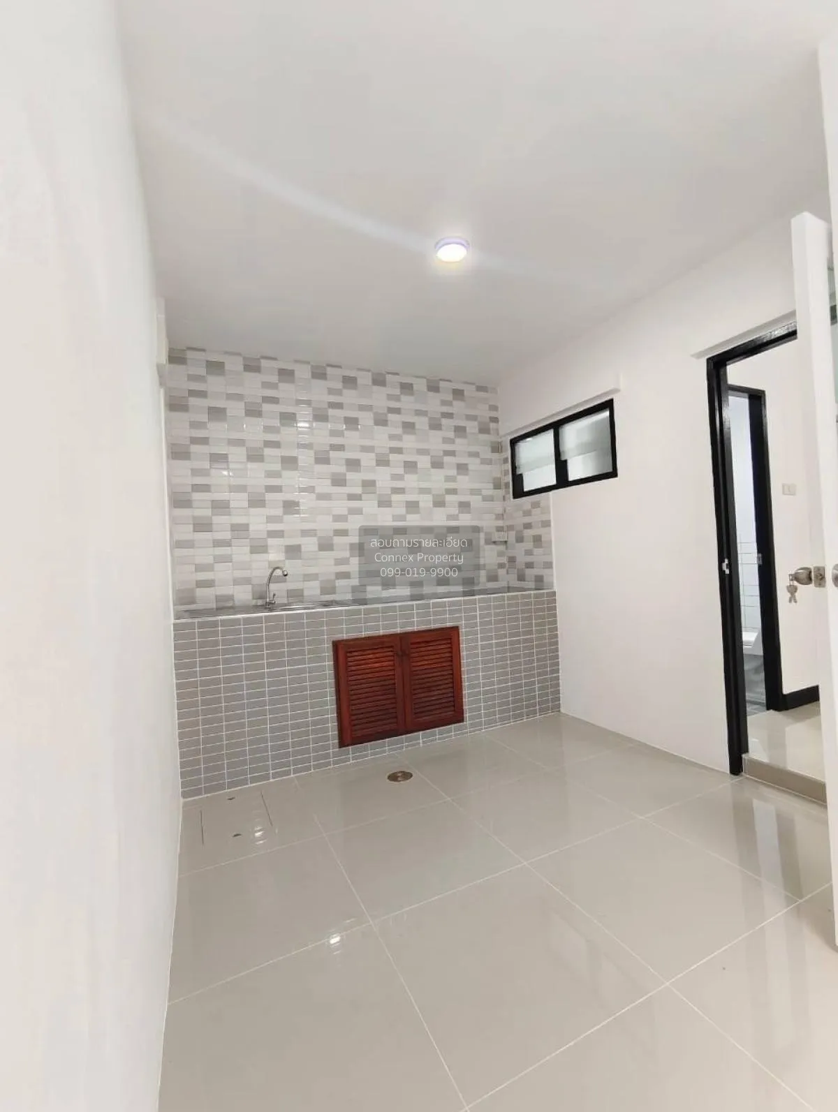 ขายทาวน์เฮ้าส์/ทาวน์โฮม  บ้านลภาวัน 8 บางบัวทอง บางบัวทอง นนทบุรี