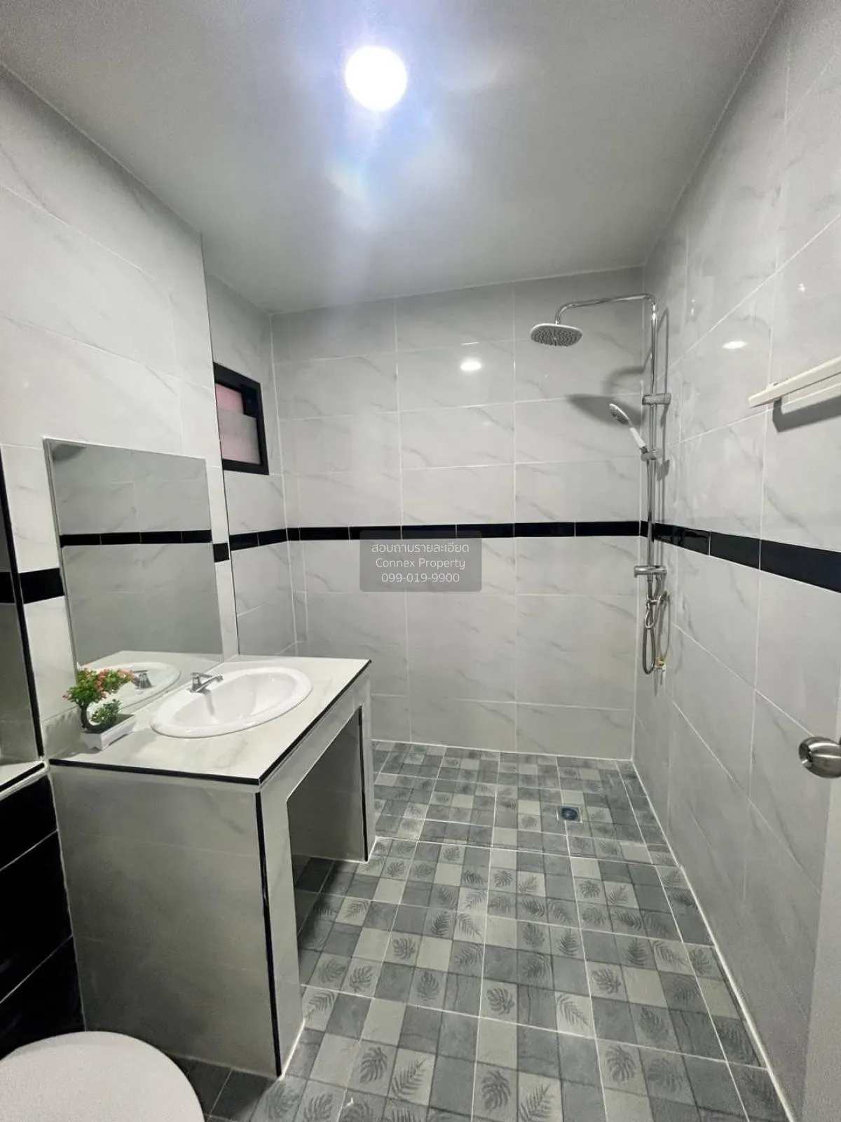 For Sale Townhouse/Townhome  , Baan Nanthicha 3/8 , corner unit ,