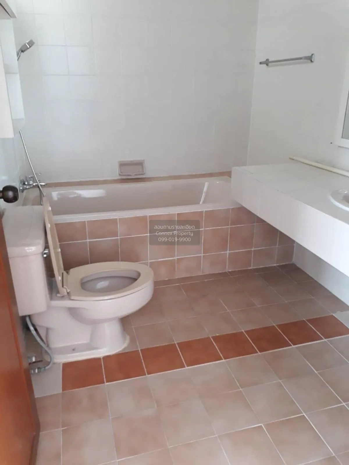 เช่าคอนโด  ดี เอส ทาวเวอร์ 1 MRT-สุขุมวิท คลองตันเหนือ เขต วัฒนา 