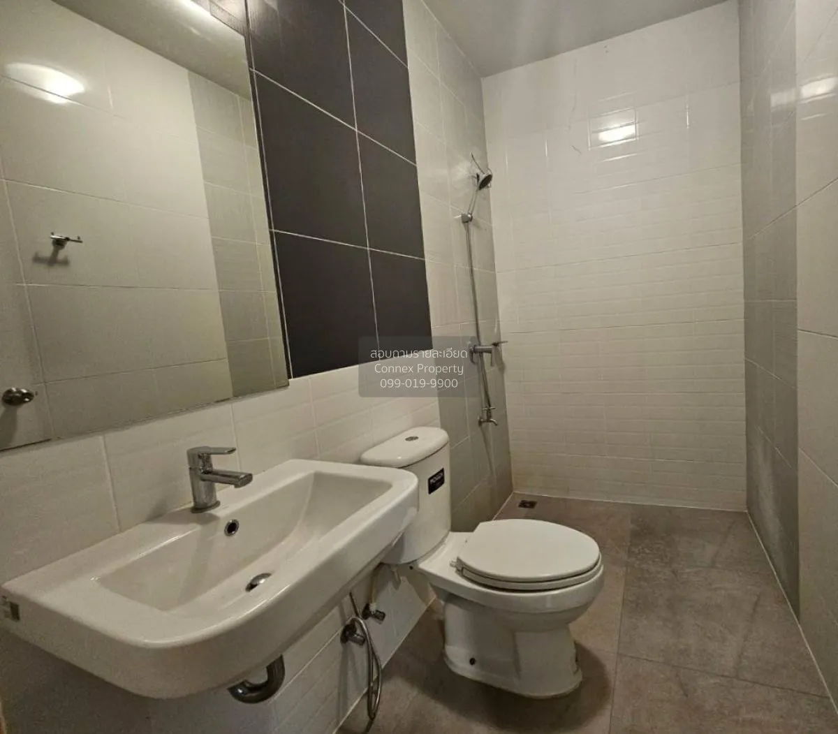 ขายทาวน์เฮ้าส์/ทาวน์โฮม  เอสเกต กรุงเทพฯ-ปทุมธานี บางเดื่อ เมืองป