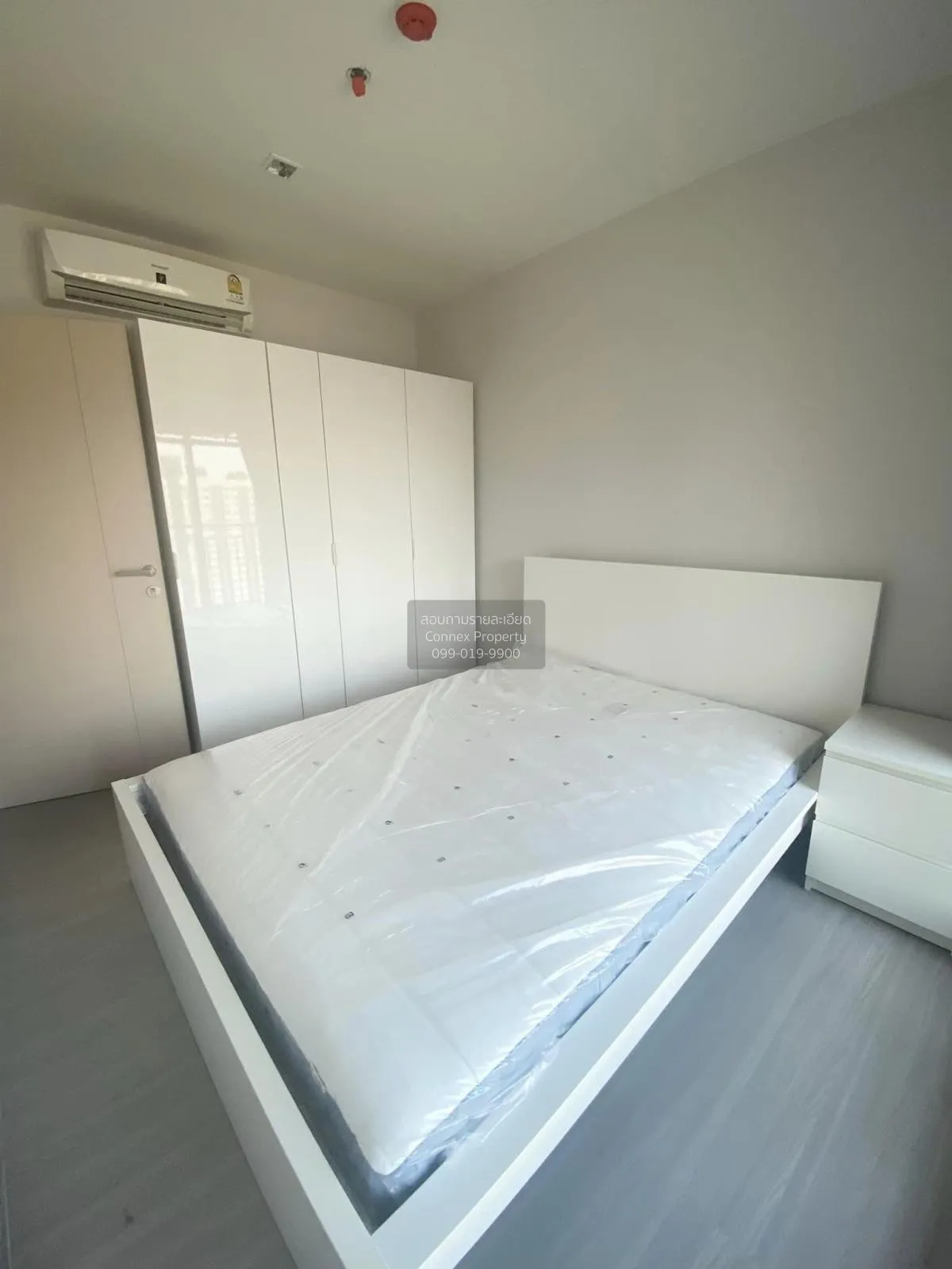 For Rent Condo , Life Sathorn Sierra , nice view , high floor , B