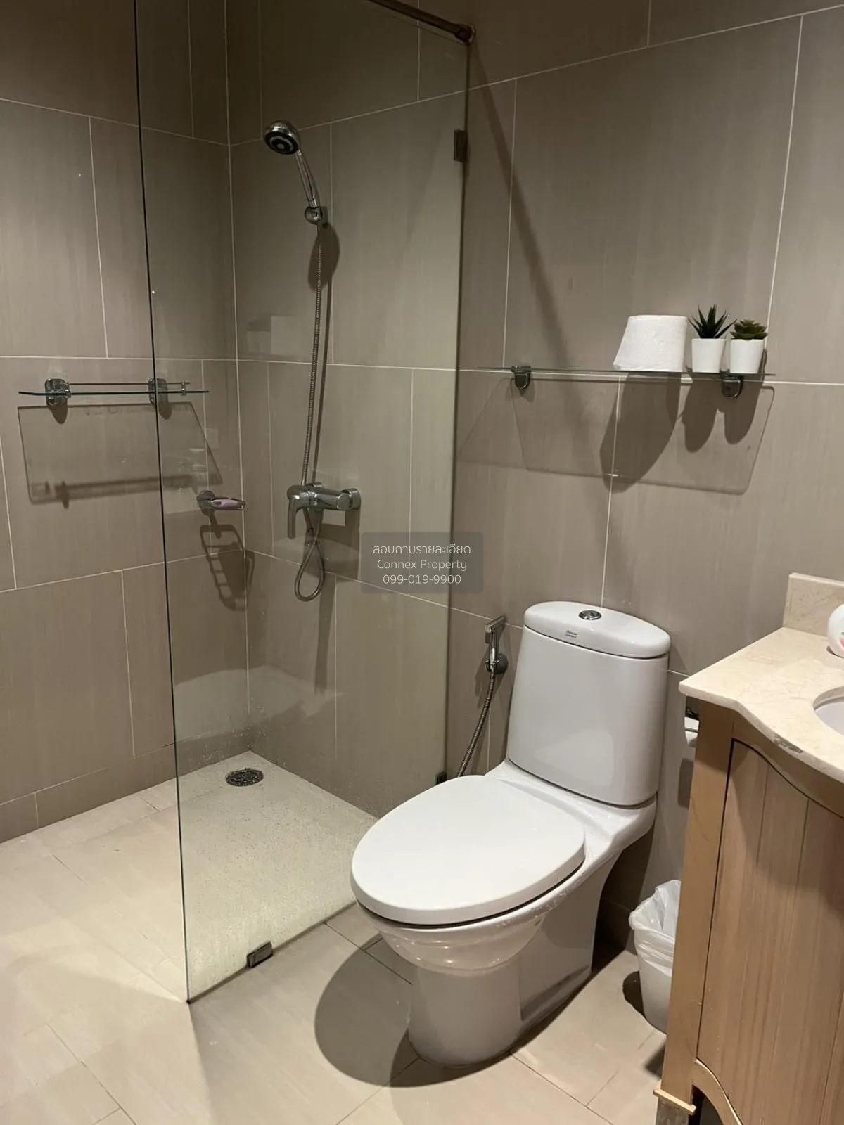 เช่าคอนโด  ดิ เอ็มไพร์ เพลส BTS-ช่องนนทรี ยานนาวา เขต สาทร กรุงเท