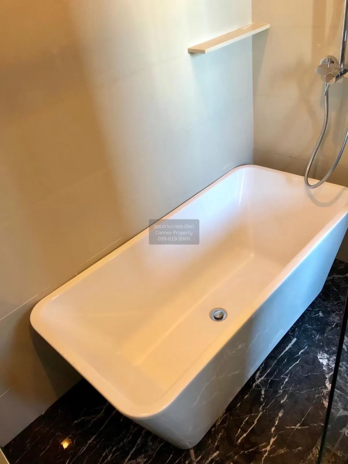 For Rent Condo , EDGE Sukhumvit 23 , BTS-Asok , Khlong Toei Nuea 