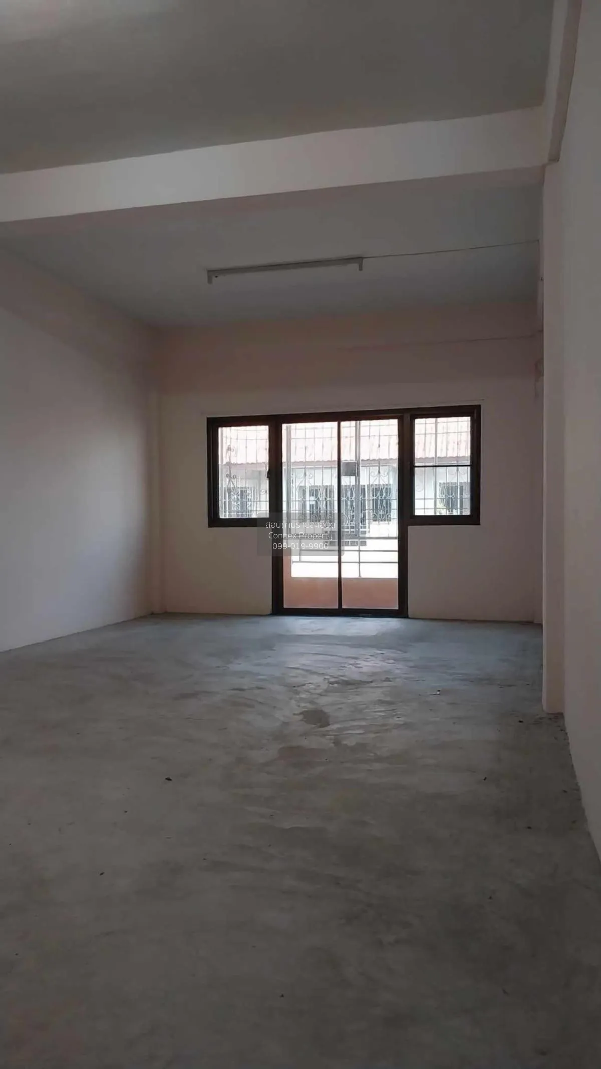 เช่าปล่อยเช่าอาคาร5ชั้น มหาทุนพลาซ่า ซอย 2 บางปะกอก เขต ราษฎร์บูร