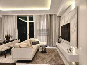 ขายคอนโด  รอยซ์ ไพรเวท เรสซิเดนซ์ BTS-พร้อมพงษ์ คลองเตยเหนือ เขต วัฒนา กรุงเทพ CX-112271