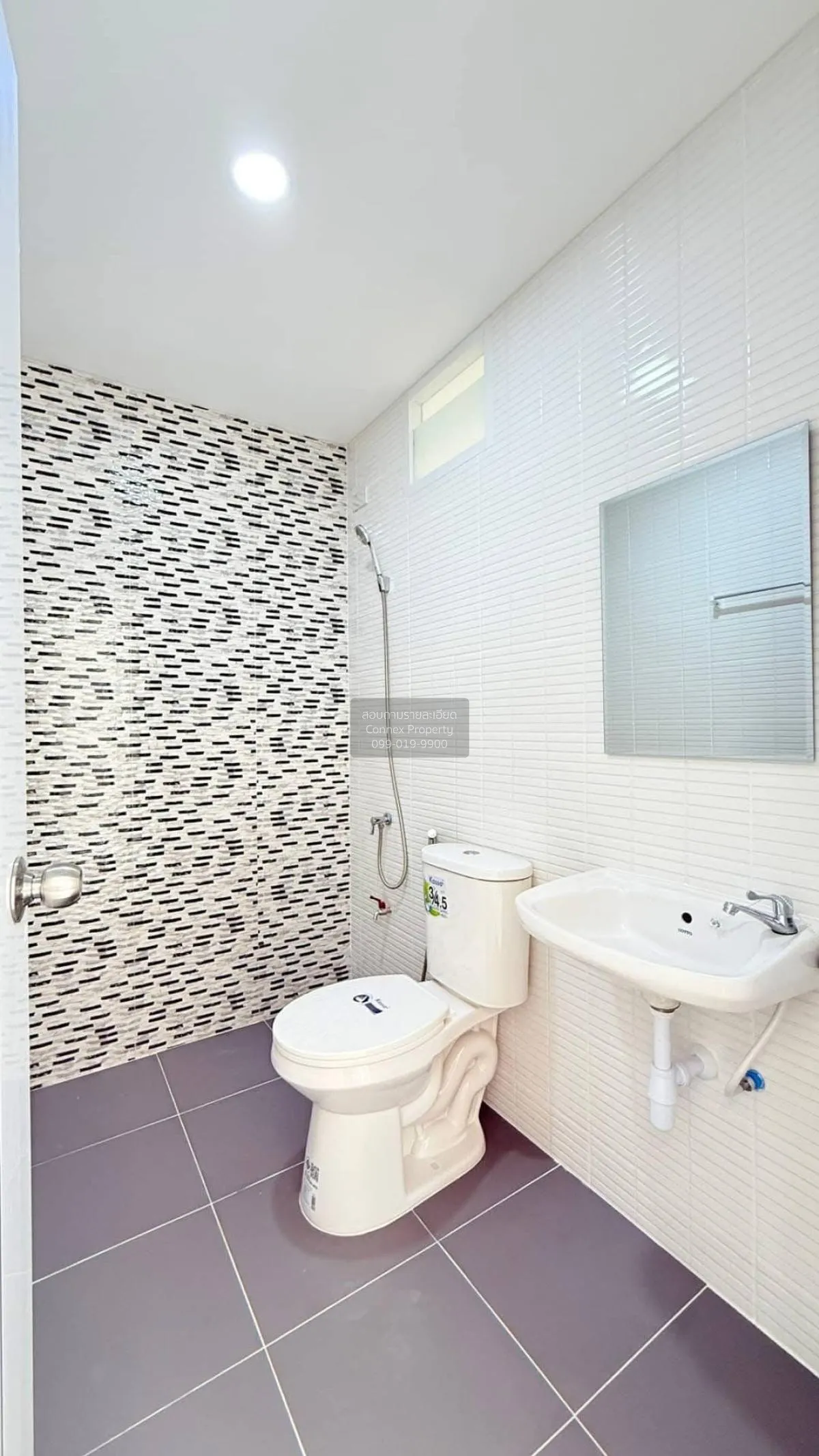 For Sale Townhouse/Townhome  , Baan Karnmanee , corner unit , new