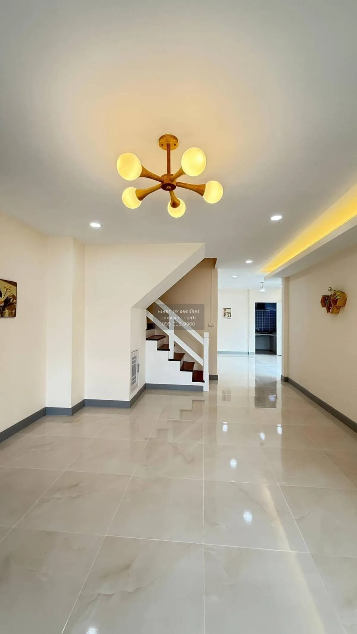 For Sale Townhouse/Townhome  , Baan Karnmanee , corner unit , new