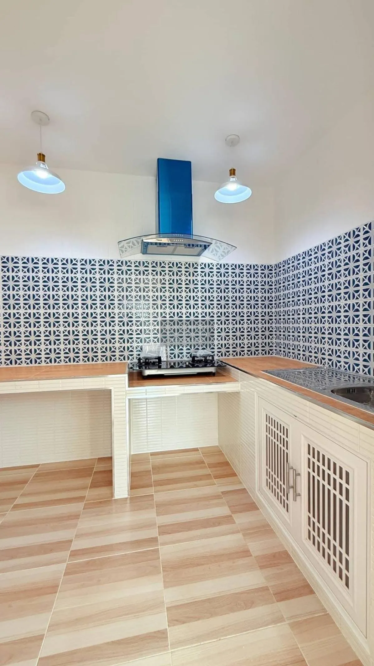 For Sale Townhouse/Townhome  , Baan Karnmanee , corner unit , new