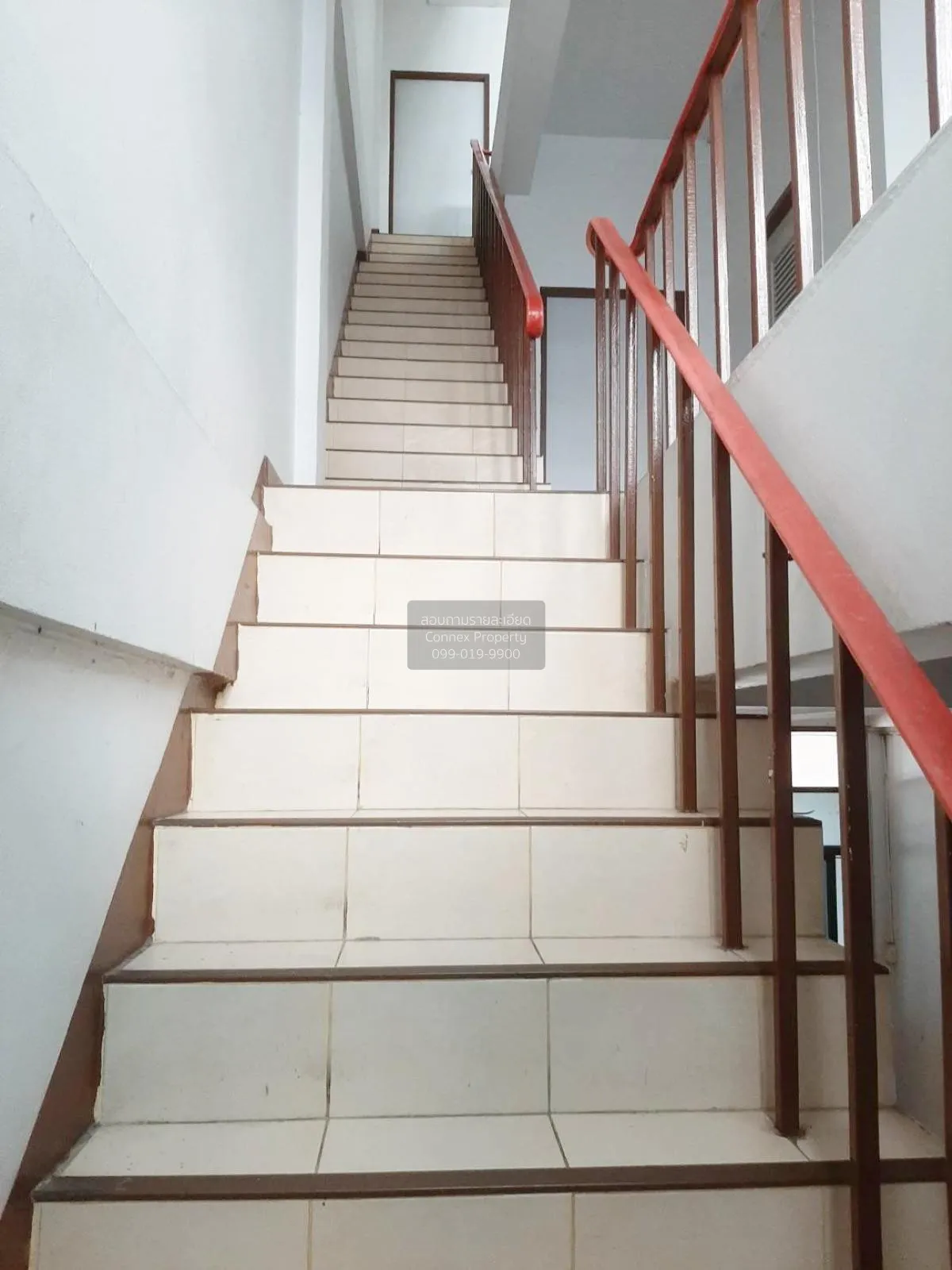 commercial building in front of Chatchai fresh market, Nava Nakor