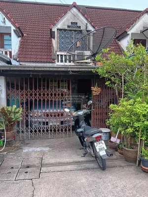 For Sale  2-storey townhouse for sale, Soi Krom Luang 12 , Na Thung , Mueang Chumphon , Chumphon , CX-112510