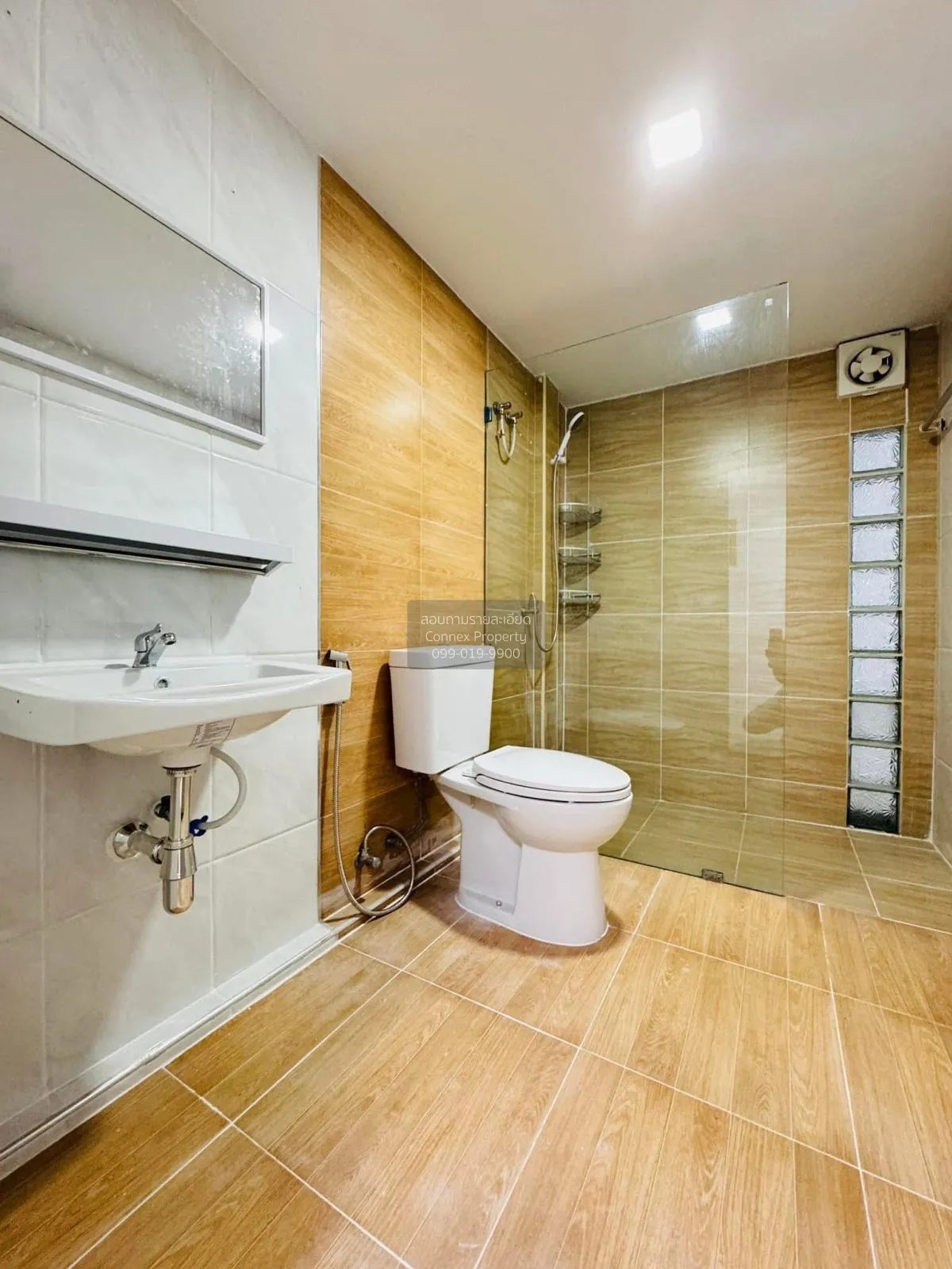 For Sale Townhouse/Townhome  , Baan Arsa House 5 , newly renovate