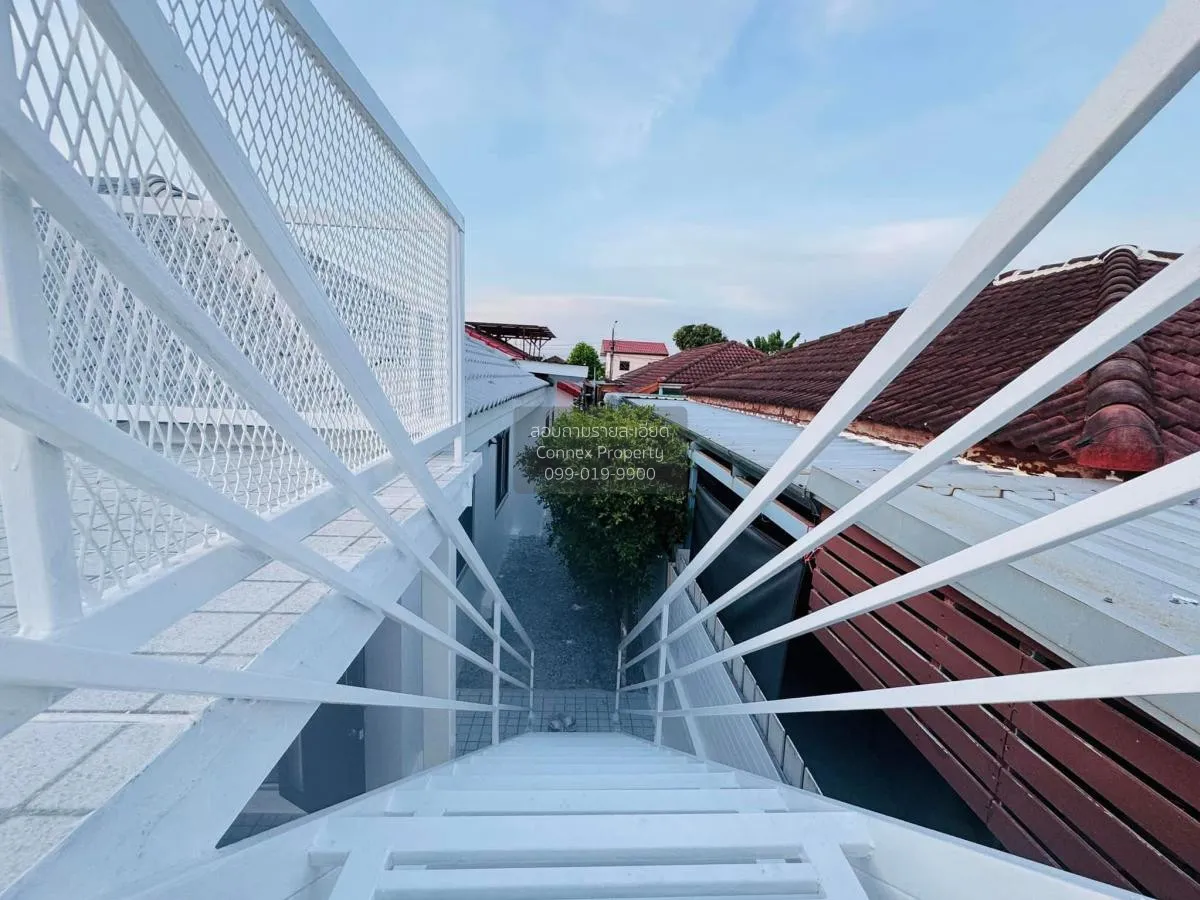 For Sale Townhouse/Townhome  , Baan Arsa House 5 , newly renovate