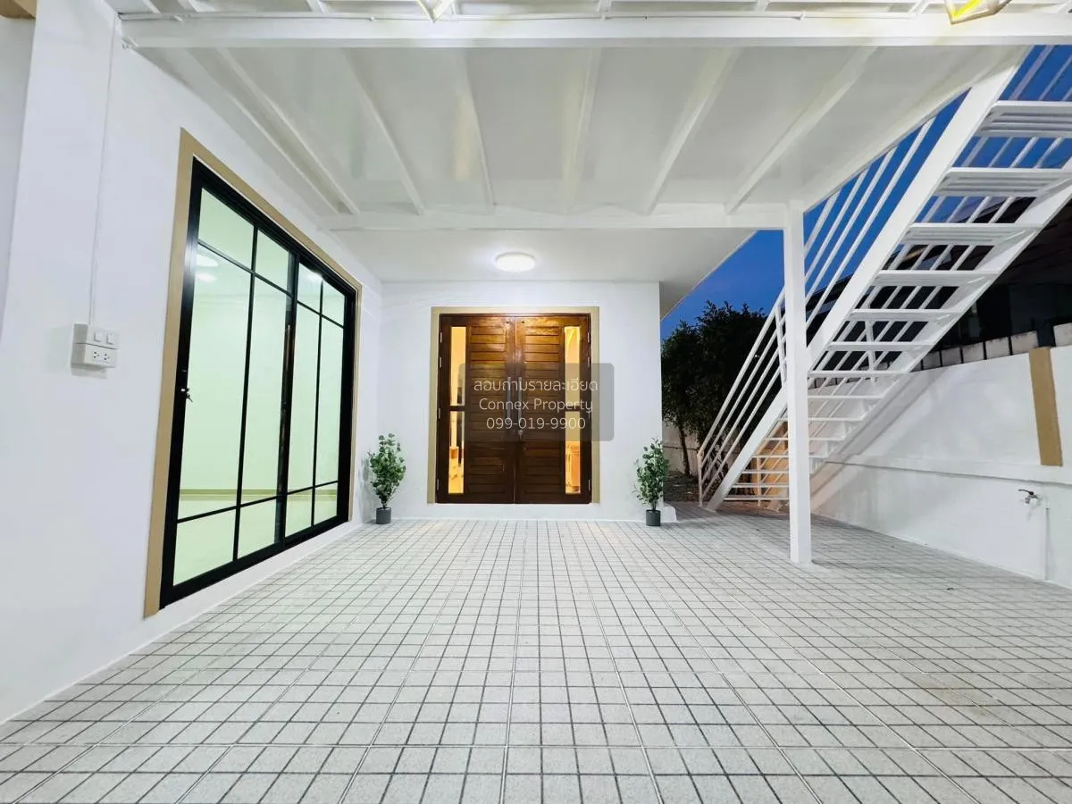 For Sale Townhouse/Townhome  , Baan Arsa House 5 , newly renovate