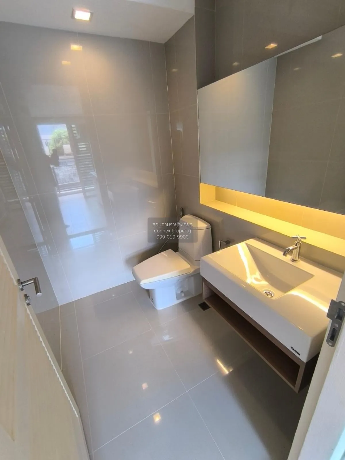 ขายคอนโด  เออบานี่ คอนโด เชิงเนิน เมืองระยอง ระยอง CX-112660