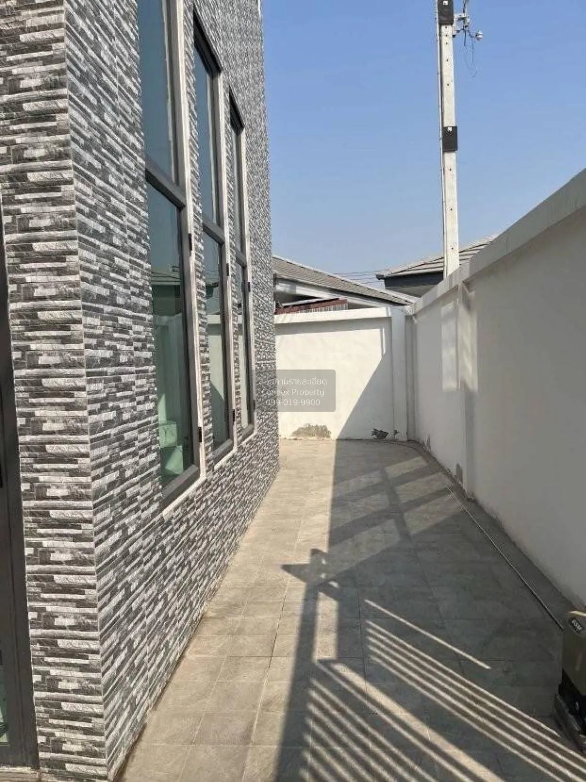 ขายบ้าน  เวโรน่า บาย อุ่นไอรัก ชั้นสูง ห้องมุม หนองไม้แดง เมืองชล