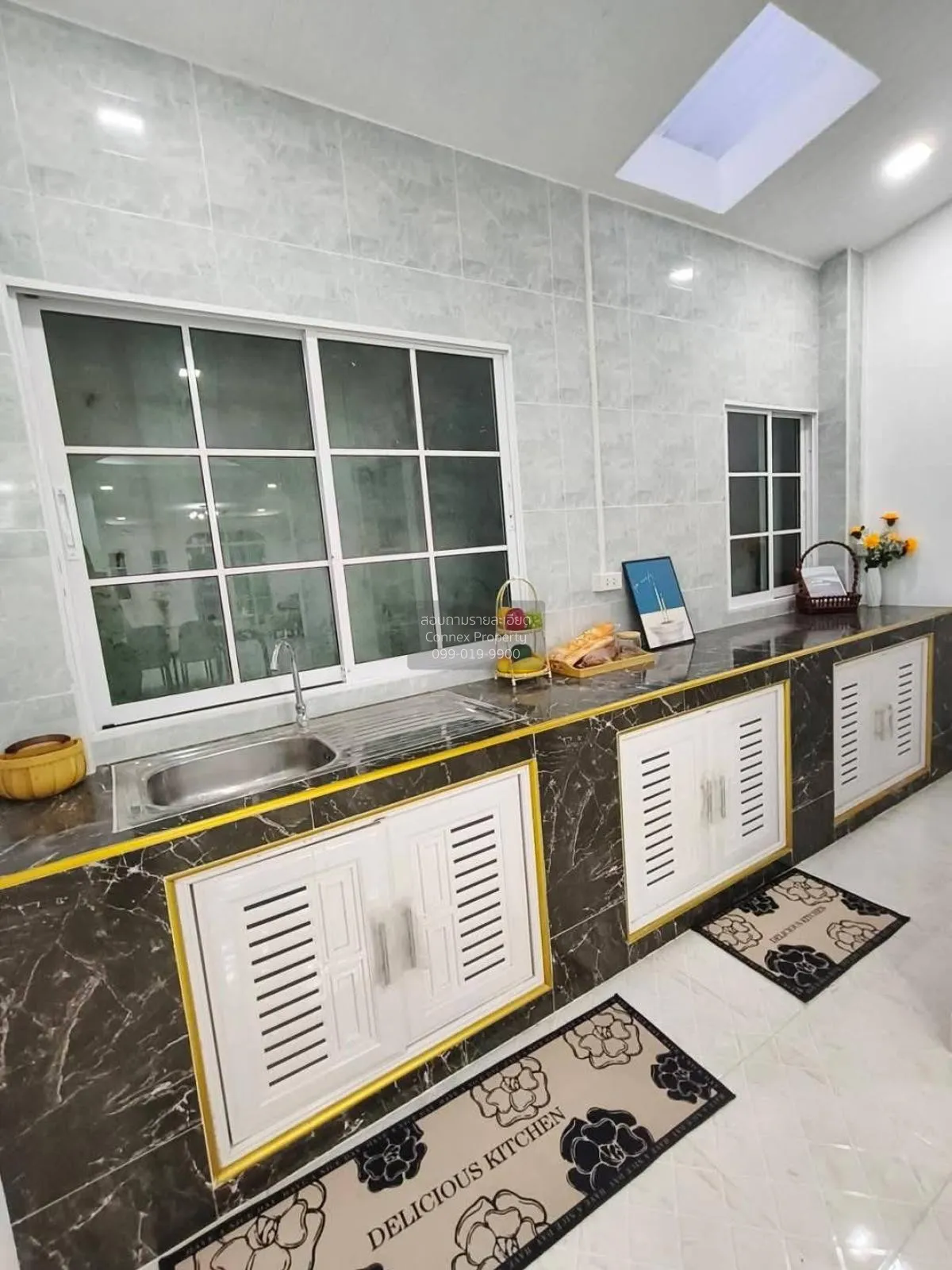 For Sale Townhouse/Townhome  , Phanason Villa 2 , newly renovated