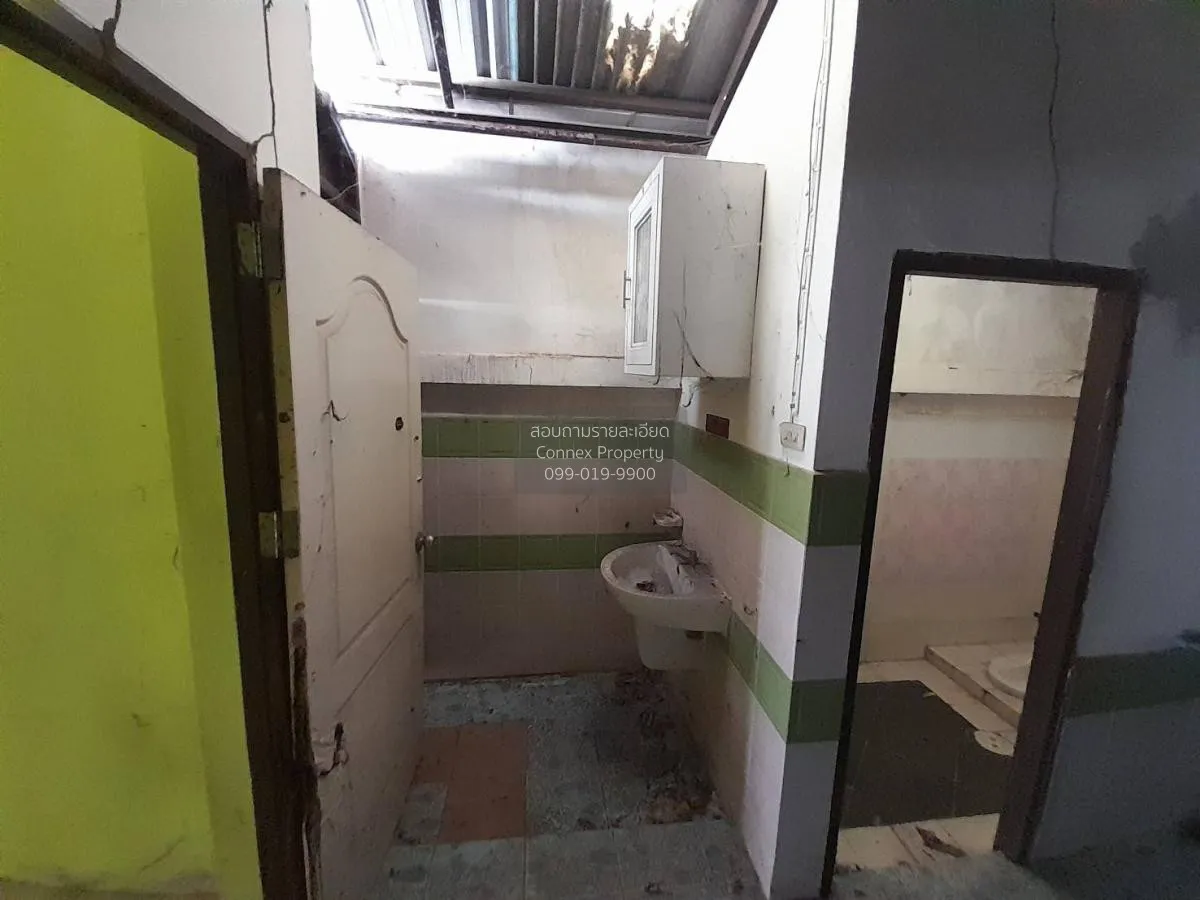 For Sale 2-storey commercial building, Ban Phai, Khon Kaen Provin