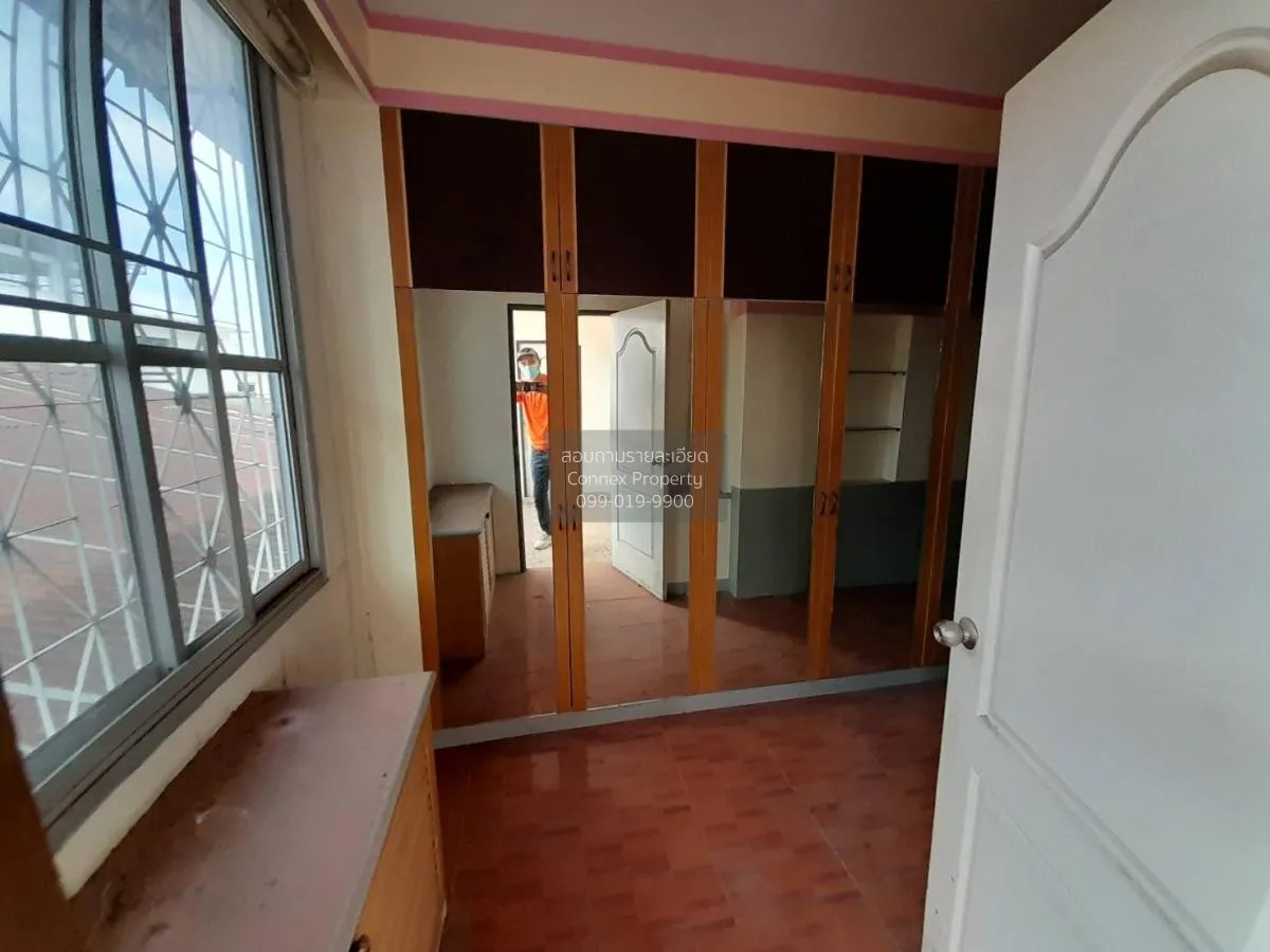 For Sale 2-storey commercial building, Ban Phai, Khon Kaen Provin