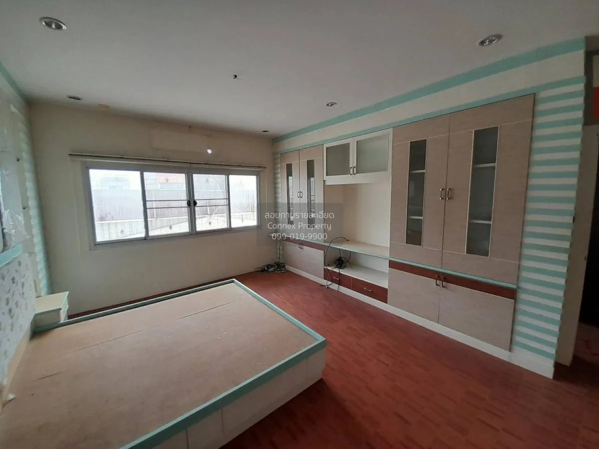 For Sale 2-storey commercial building, Ban Phai, Khon Kaen Provin