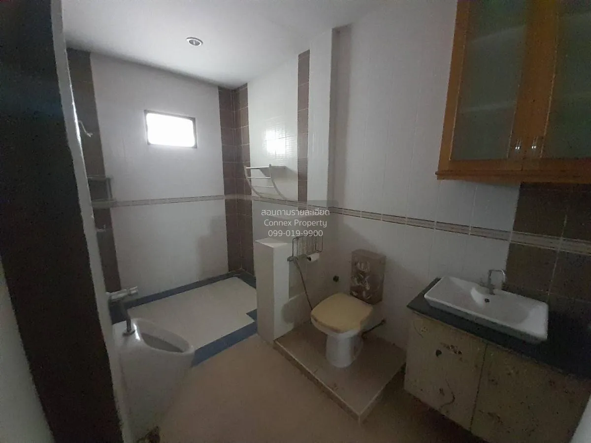 For Sale 2-storey commercial building, Ban Phai, Khon Kaen Provin