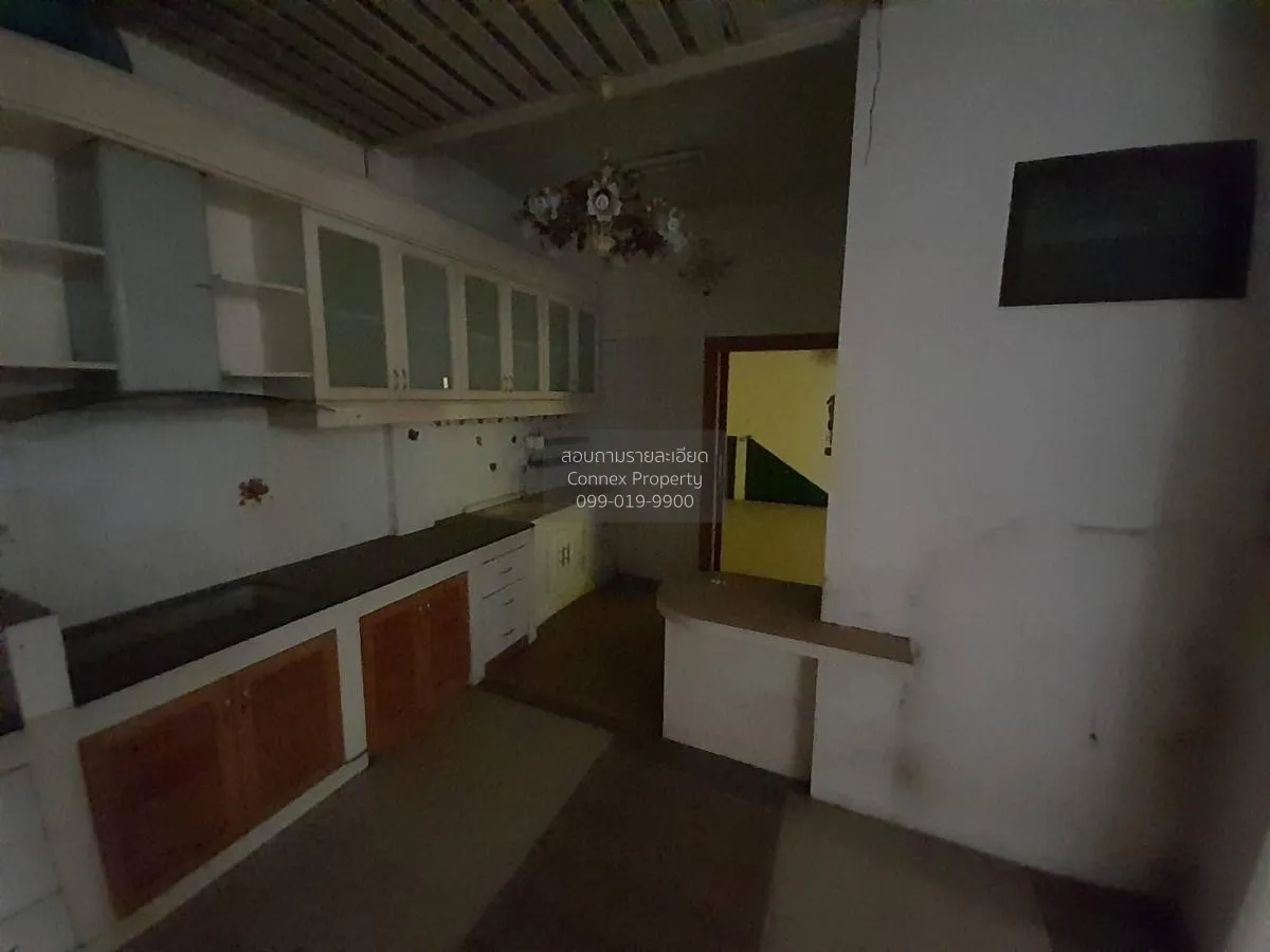 For Sale 2-storey commercial building, Ban Phai, Khon Kaen Provin