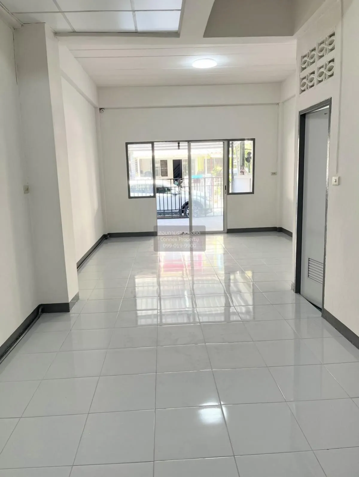 For Sale Townhouse/Townhome  , Baan Chutima , Phraek Sa , Mueang  4