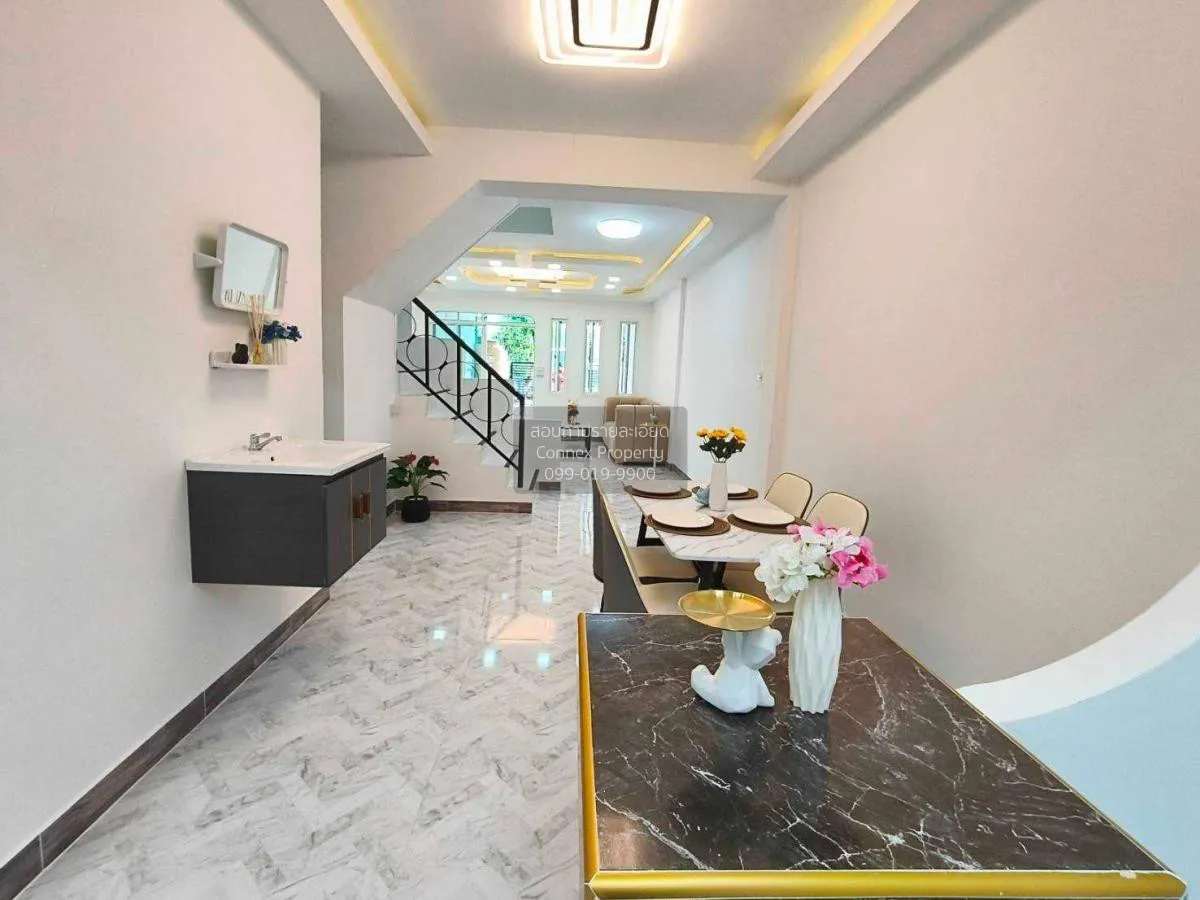 ขายทาวน์เฮ้าส์/ทาวน์โฮม  บ้านหทัยราษฎร์พัฒนา รีโนเวทใหม่ บางชัน เ