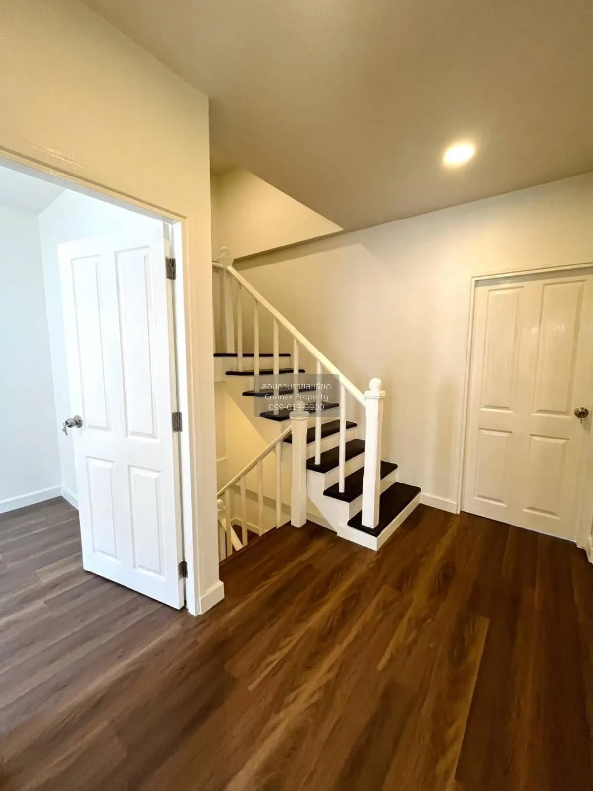 ขายทาวน์เฮ้าส์/ทาวน์โฮม  ทิพย์พิมาน บ้านริมคลอง รีโนเวทใหม่ เสาธง