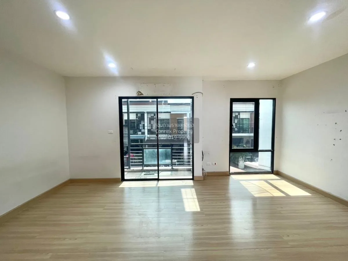 For Sale Townhouse/Townhome  , IFIELD BANGNA , Dok Mai , Prawet ,